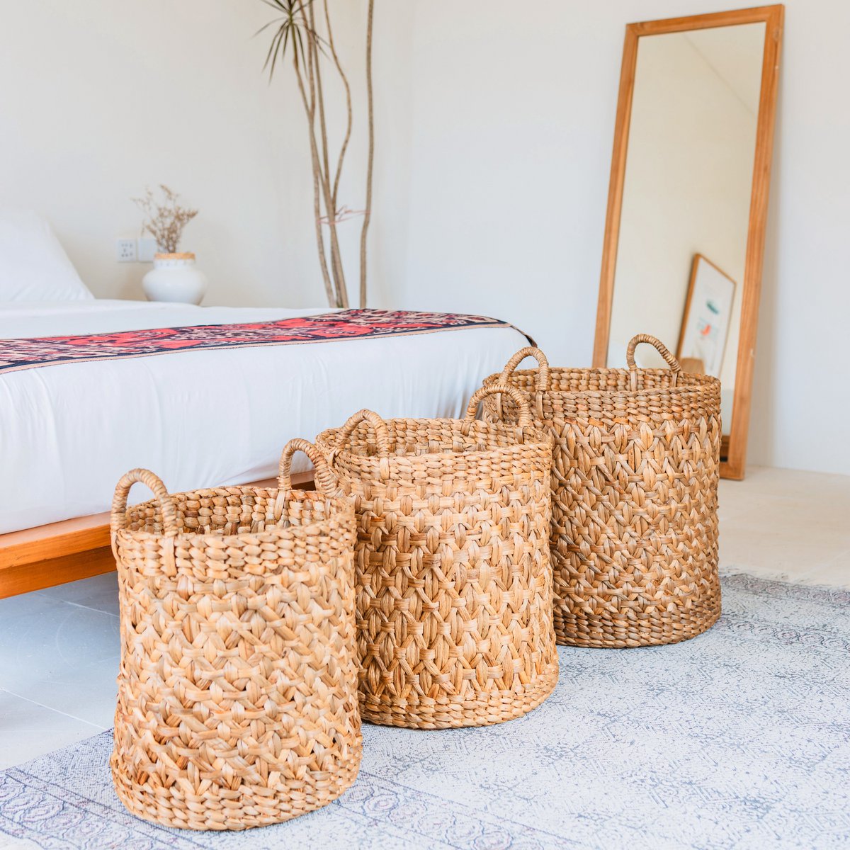 Rond geweven wasmand – Boho plantenmand – wasmand bruin – grote mand van waterhyacint RAJA (3 maten Ø 35/40/50 cm) Soeji