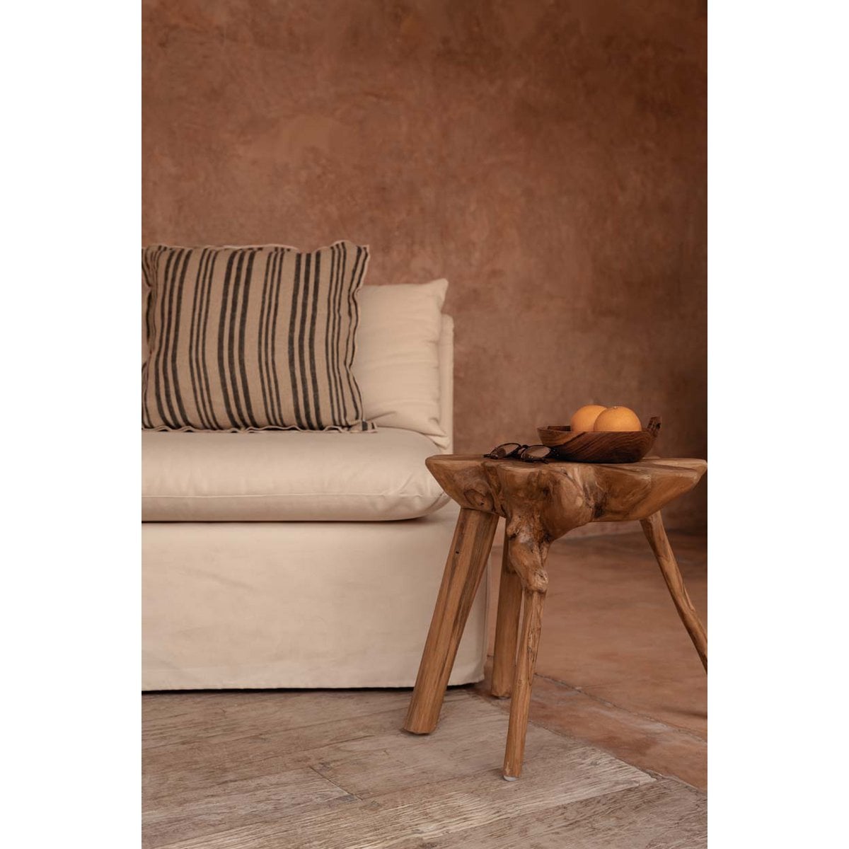 rooty bijzettafel – teakhout – organische vorm – bazar bizar living Bazar Bizar Living