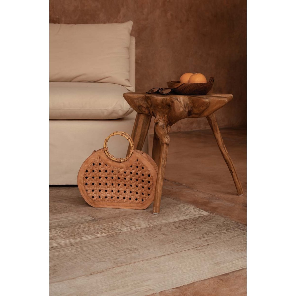 rooty bijzettafel – teakhout – organische vorm – bazar bizar living Bazar Bizar Living