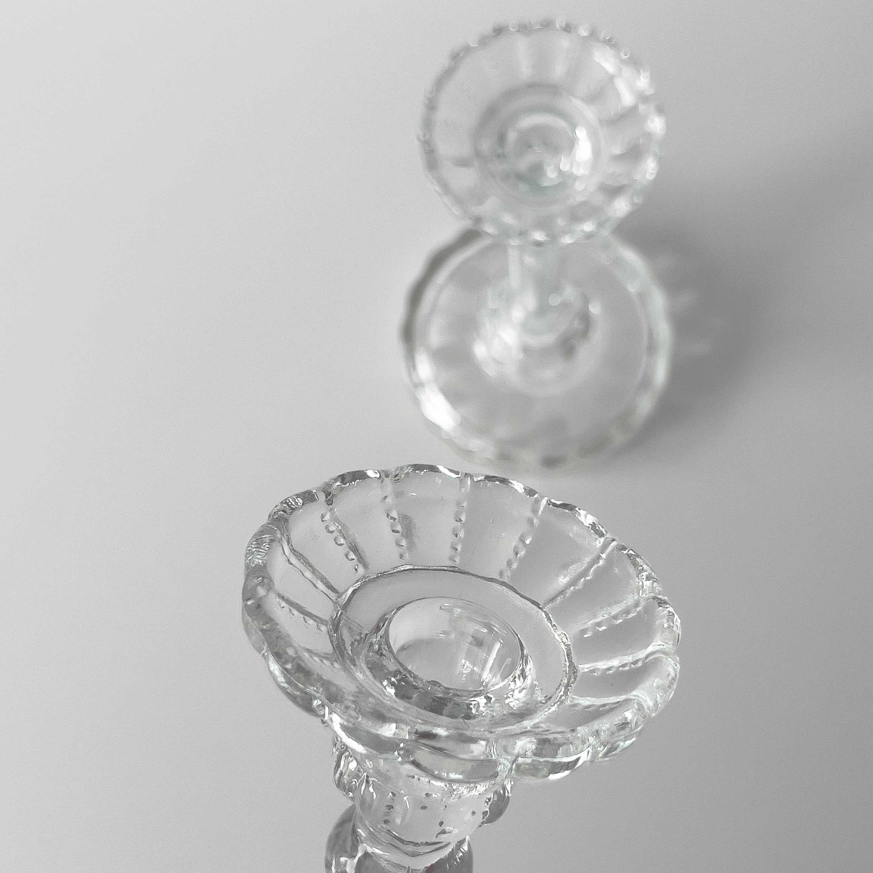 set van 2 glazen kandelaars – vintage Noii HOME