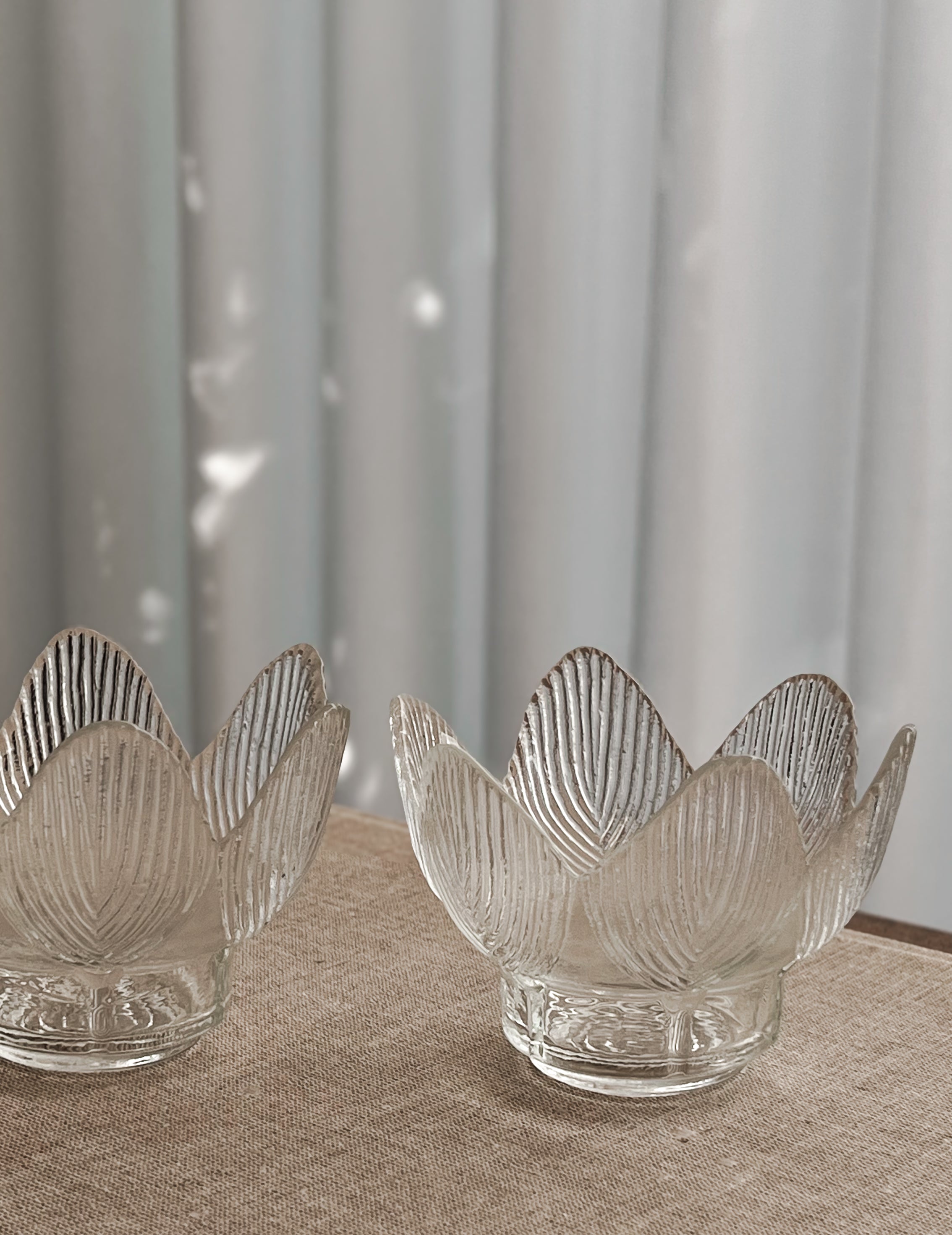 set van 2 glazen lotus waxinelichthouders – transparant – vintage Noii HOME