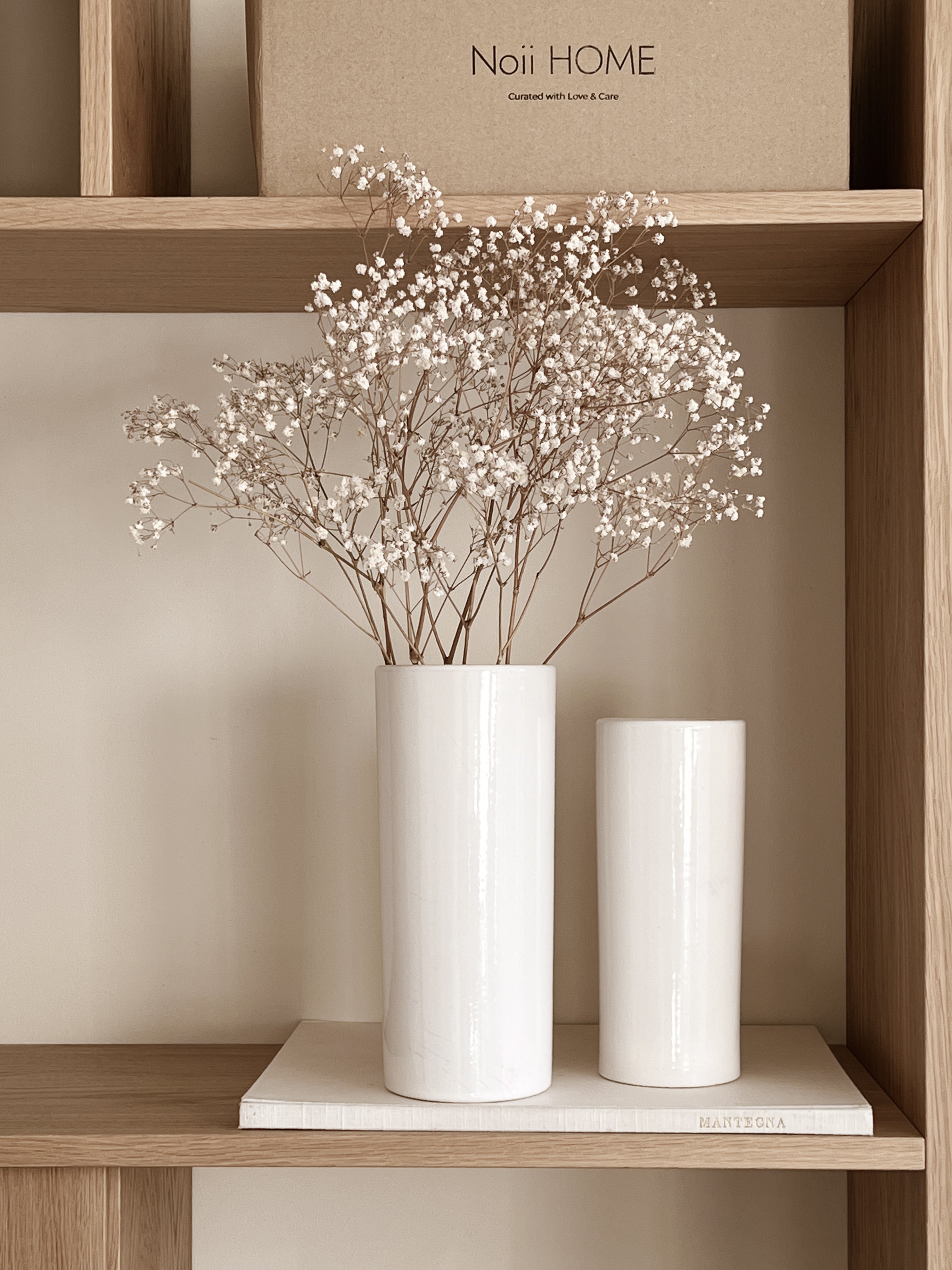 set van twee pre-loved keramische vazen – wit glazuur Noii HOME