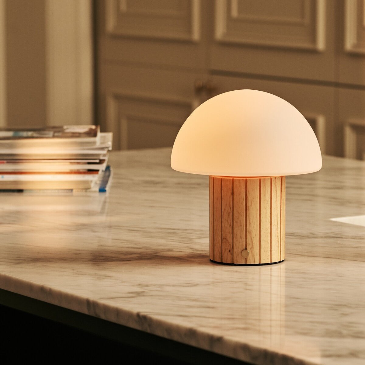 siebe lichtbruine oplaadbare tafellamp, tavellio amsterdam Tavellio - Amsterdam