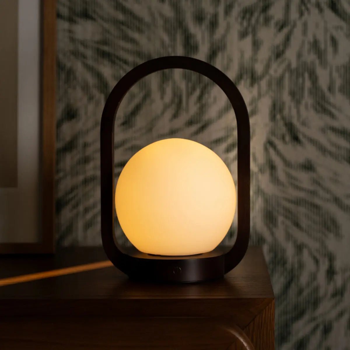 Skye Donkerbruine Houten Snoerloze Lamp | Oplaadbaar en dimbaar ontwerp Tavellio - Amsterdam
