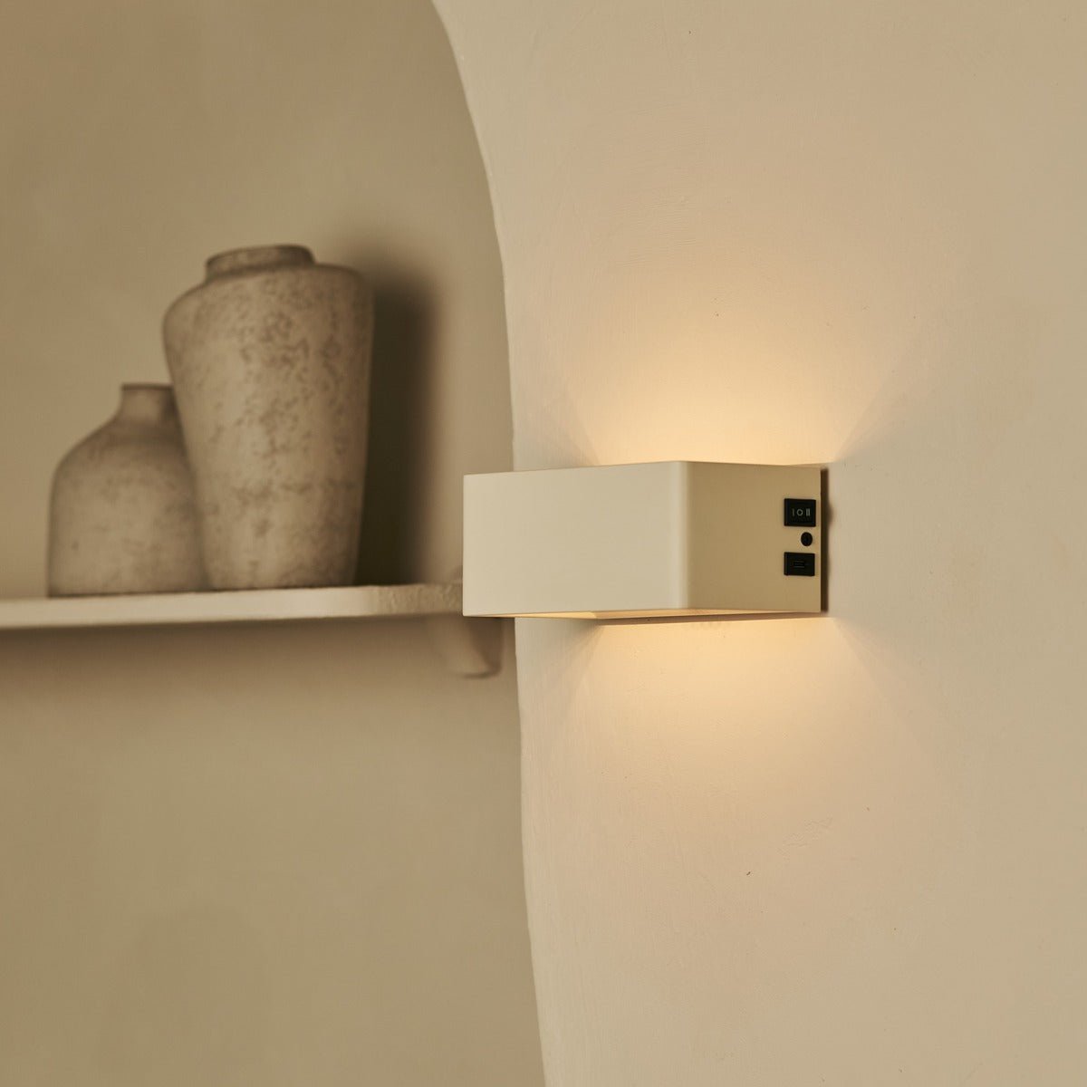 tessa wandlamp – vanille – draadloos - dimbaar –  inclusief afstandsbediening - tavellio Tavellio - Amsterdam