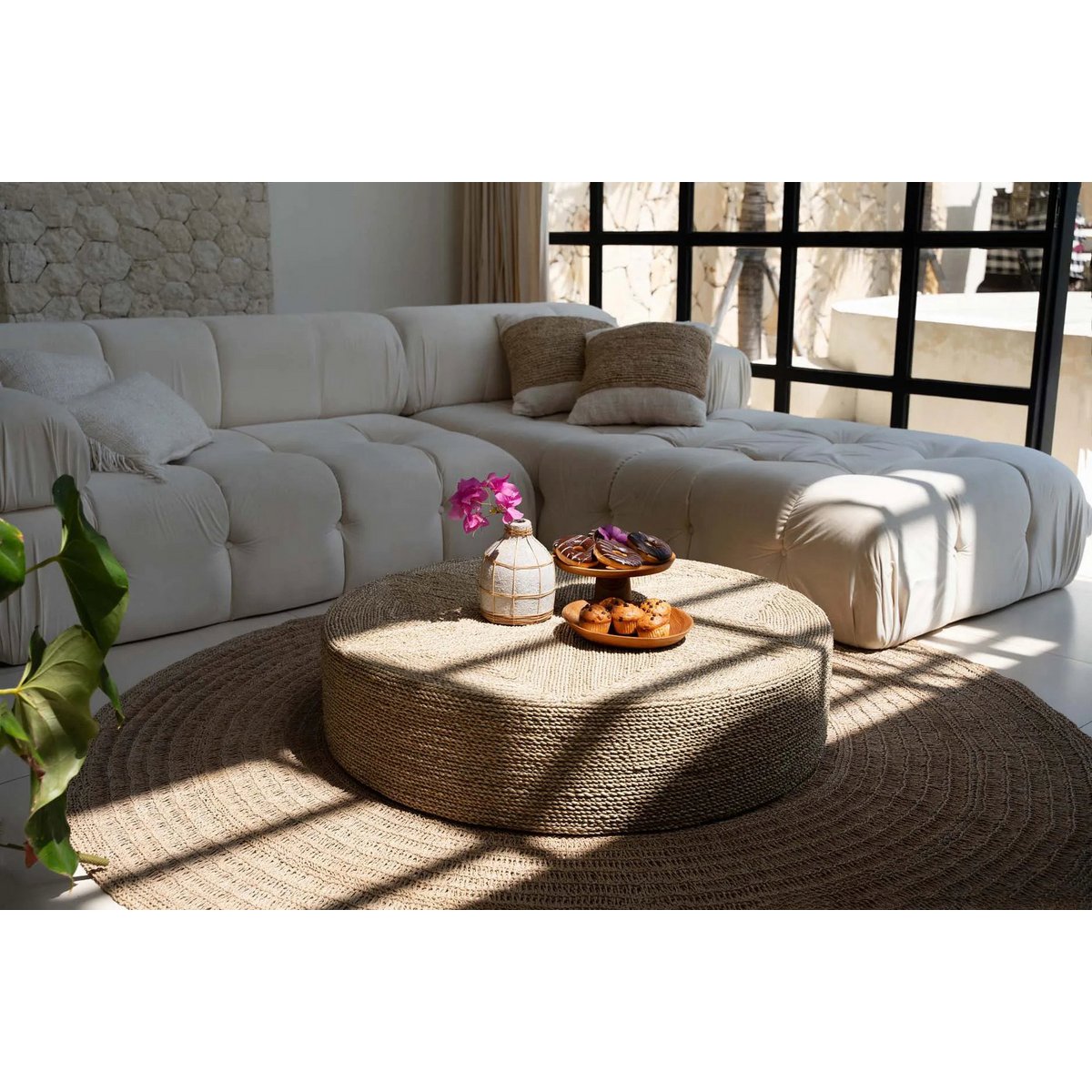 The Teak Root Cake Dish - L Bazar Bizar Living