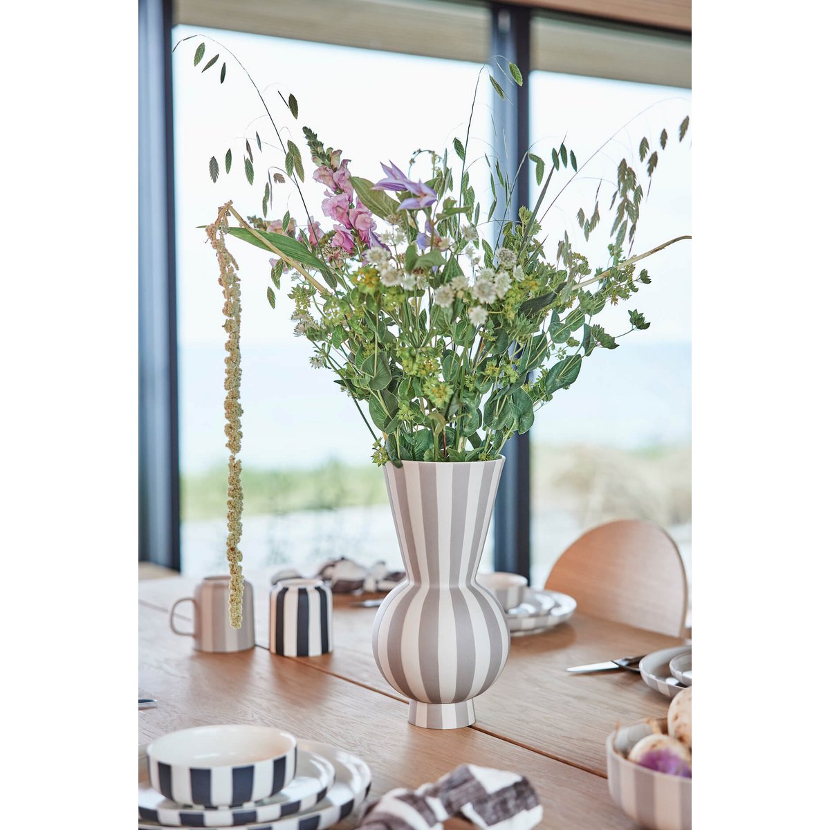 Toppu Vaas - Rond OYOY LIVING DESIGN