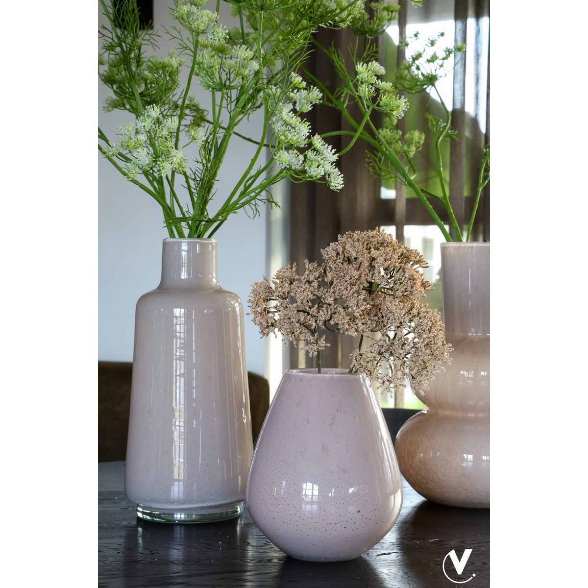 Vaas - Tasman S Elite ivory Vase The World