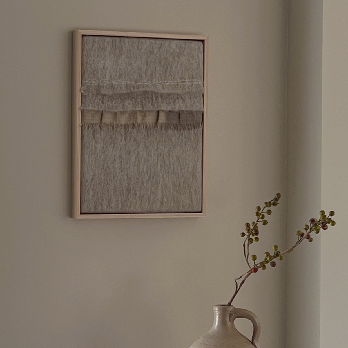 Vilten schilderij Imperfectus XXI – Vilt & Vlow | 43 × 33 cm Noii HOME