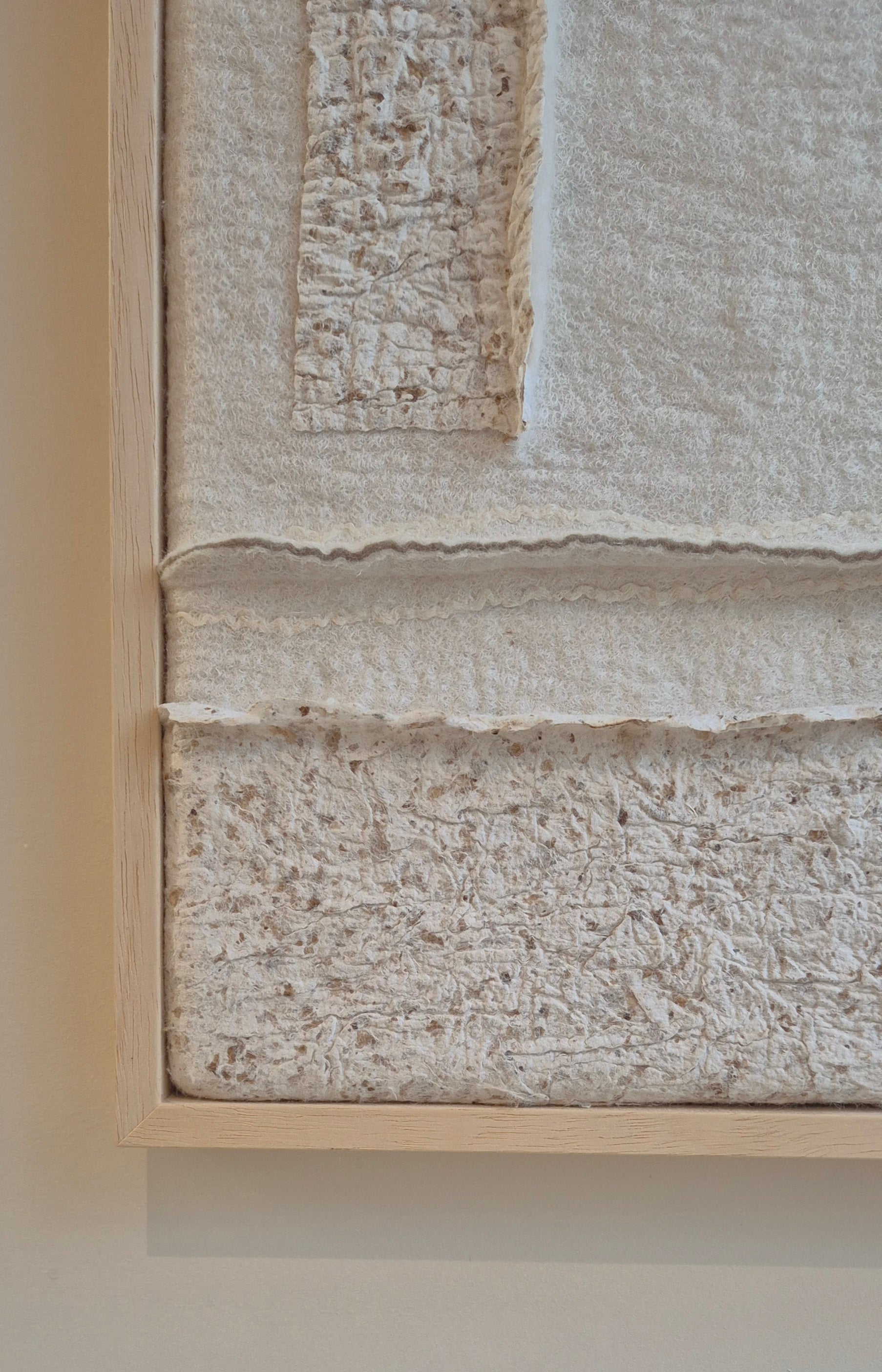 vilten wandkunst imperfectus IV – vilt & vlow | 30 × 45 cm Noii HOME