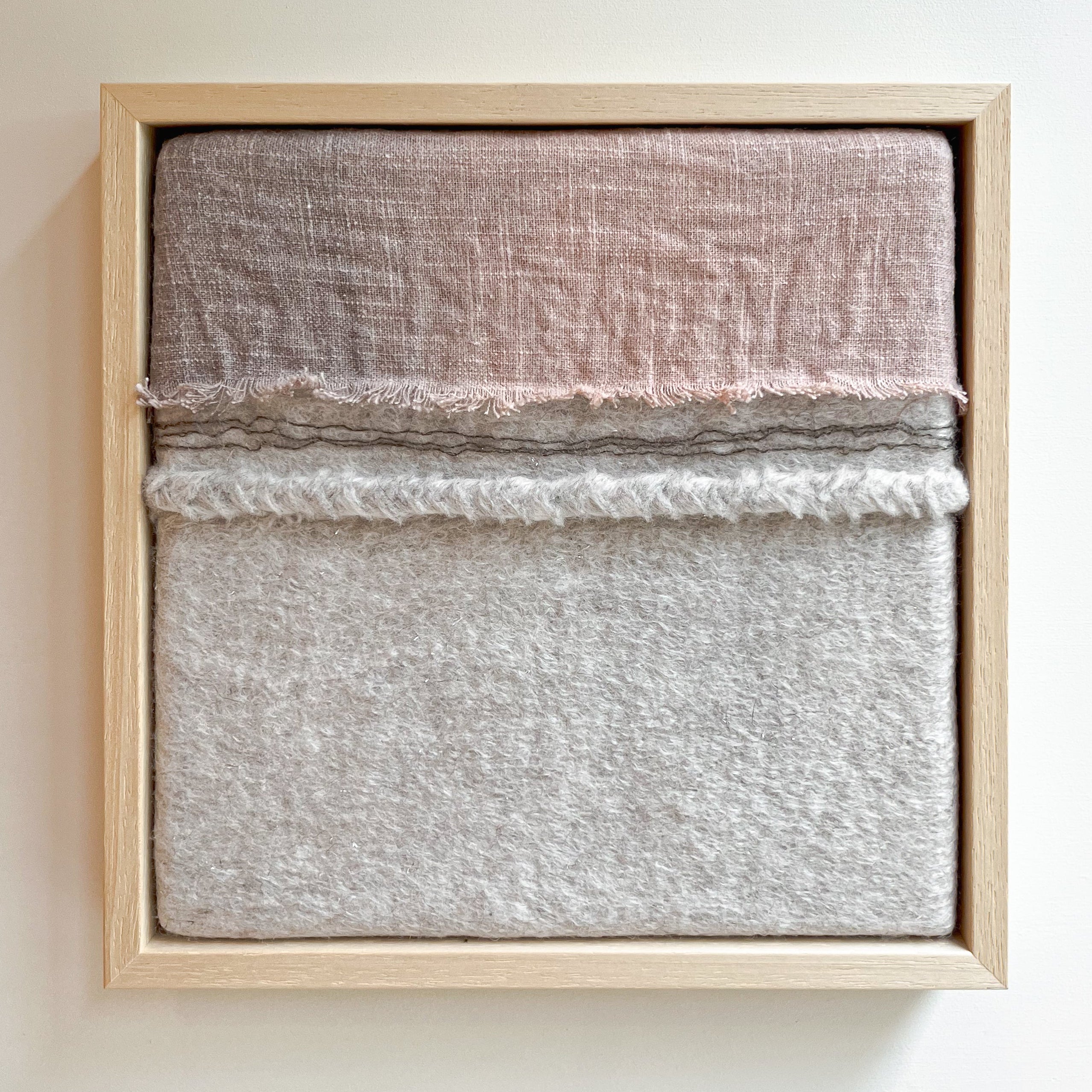 vilten wandkunst imperfectus XVII – vilt & vlow | 23 × 23 cm Noii HOME