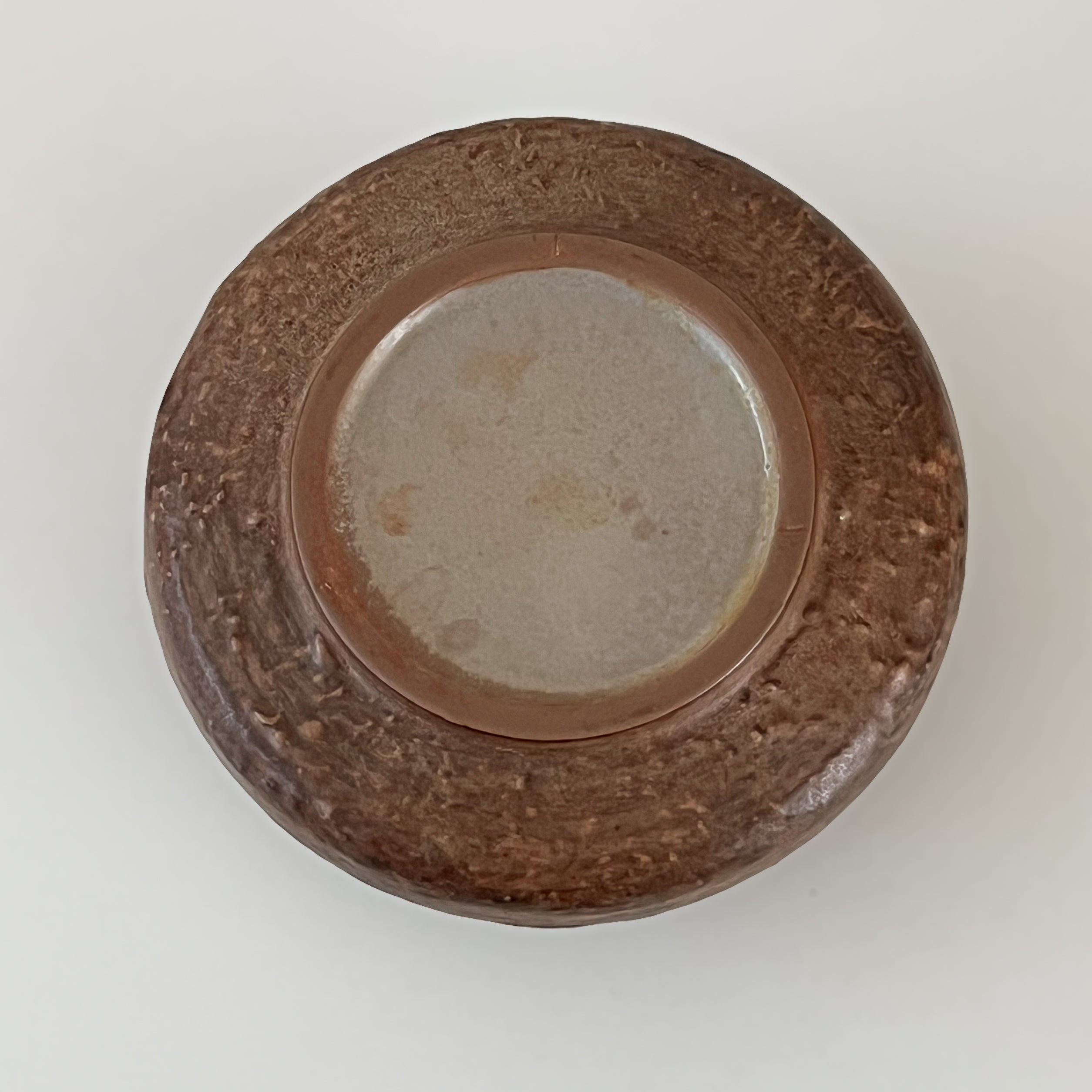 vintage decoratieve keramieken vaas – laag rond model - bruin- groentinten Noii HOME