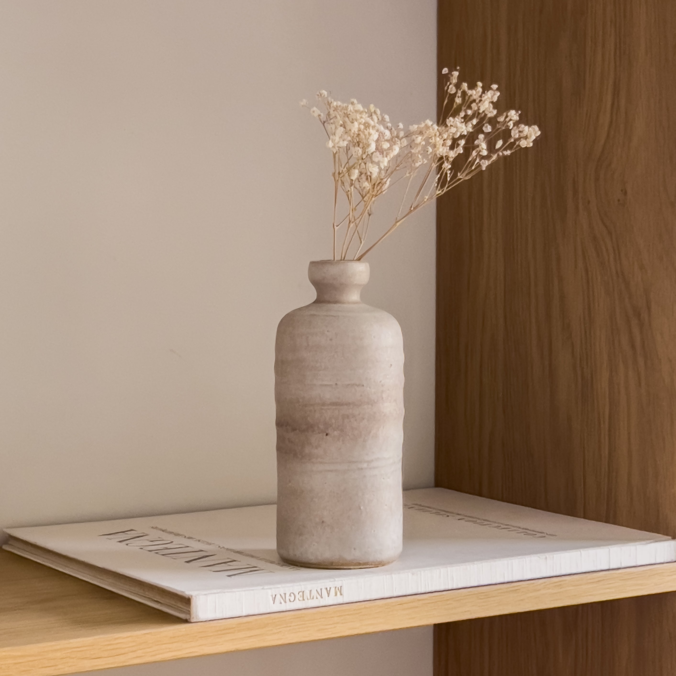 vintage kruikvormige vaasje – robuust aardewerk in natuurlijke aardse tinten - 19,5 cm Noii HOME