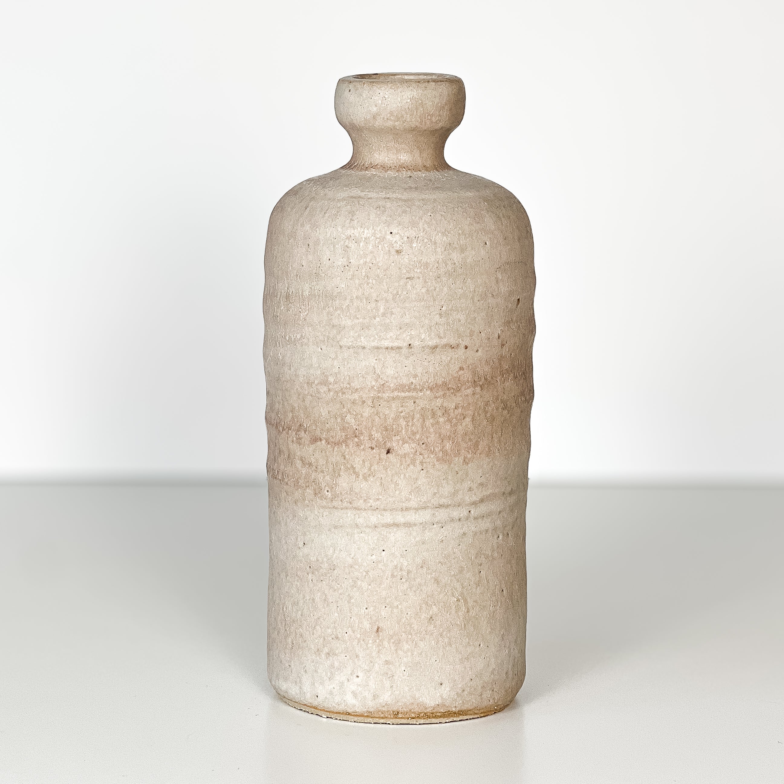 vintage kruikvormige vaasje – robuust aardewerk in natuurlijke aardse tinten - 19,5 cm Noii HOME