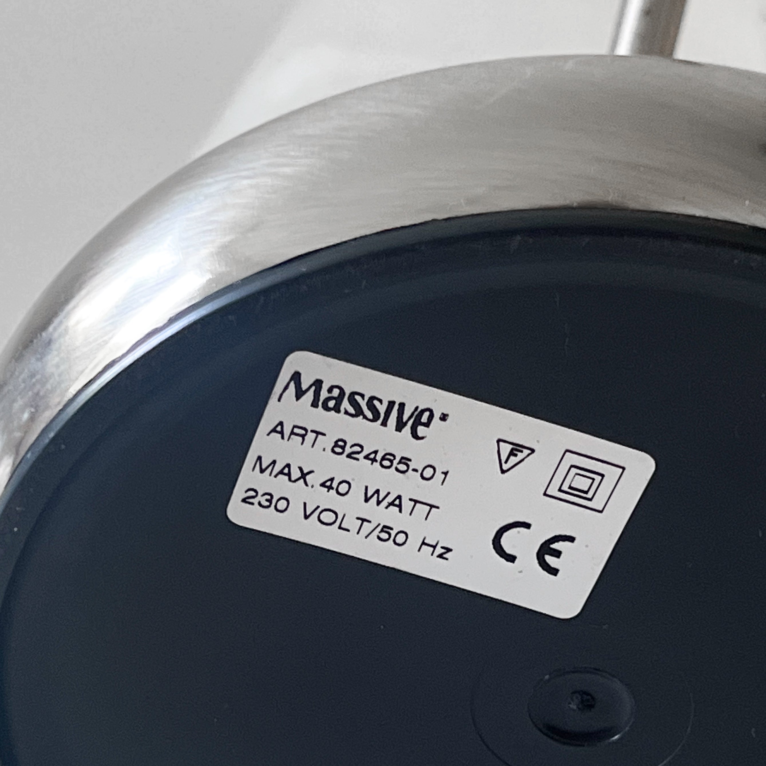 vintage Massive bureaulamp – hout, metaal en mat glazen kap Noii HOME