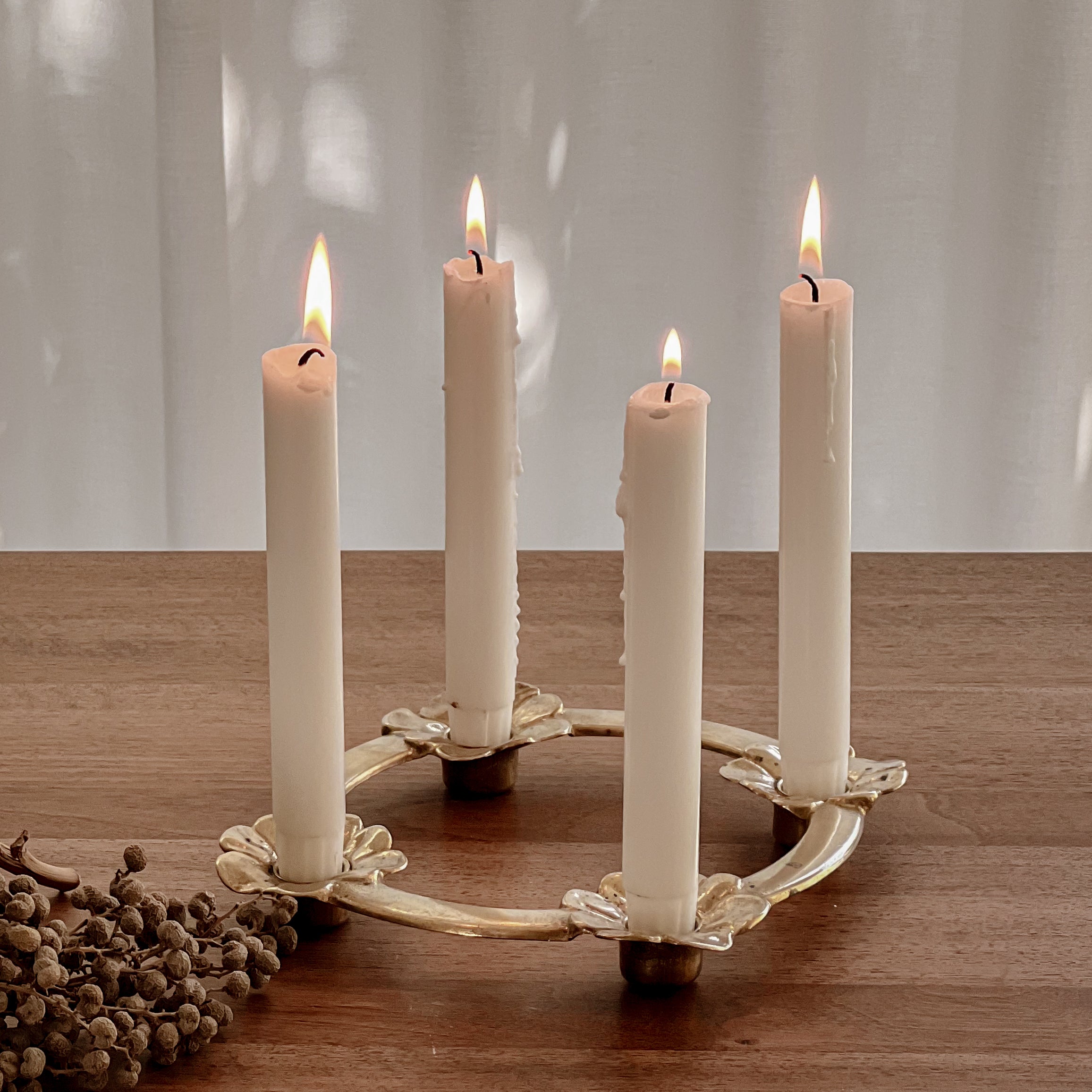 vintage messing kandelaar - advent - met bloemvormige houders Noii HOME