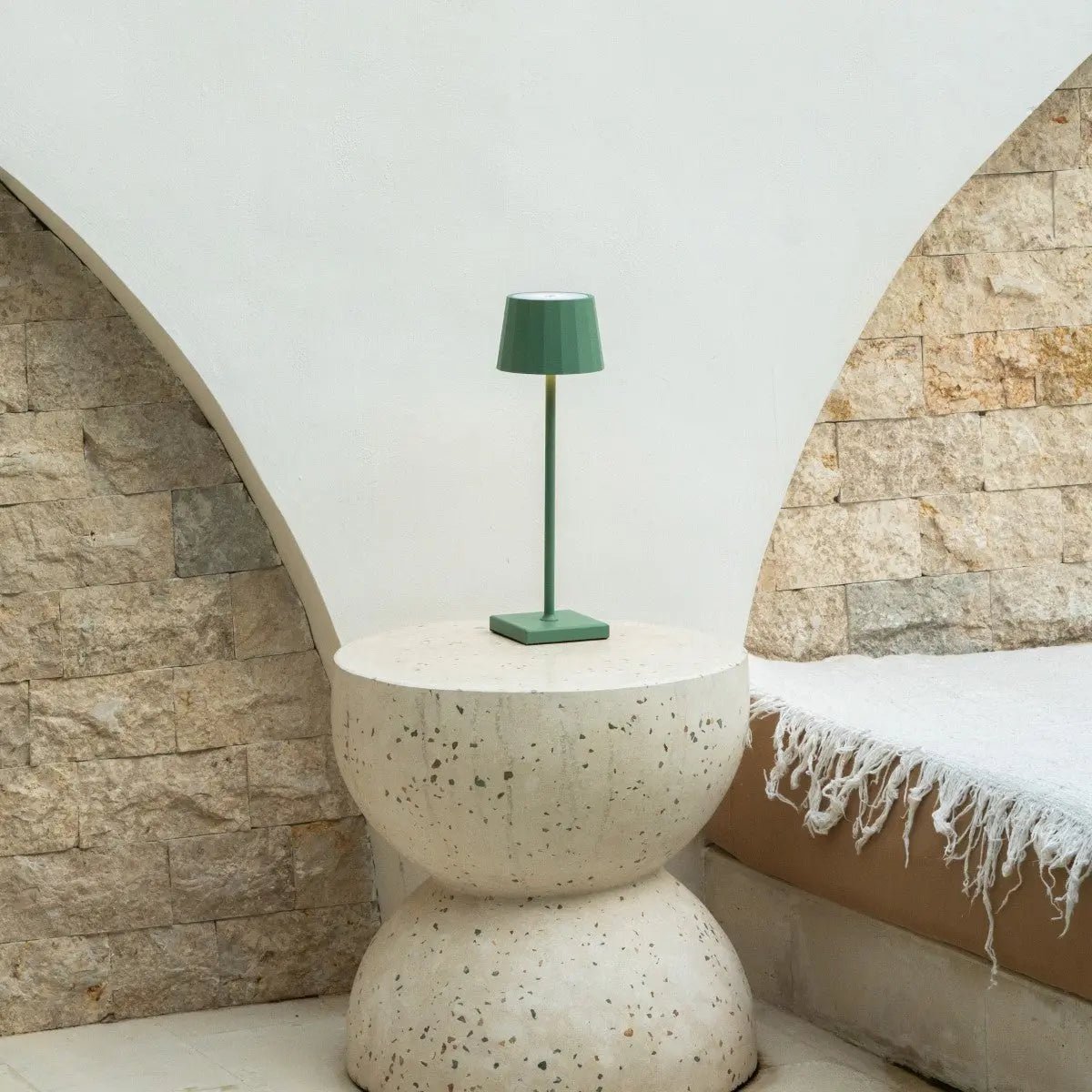 William Sage groene oplaadbare tafellamp – USB-C, dimbaar, batterij met een levensduur van 120 uur Tavellio - Amsterdam