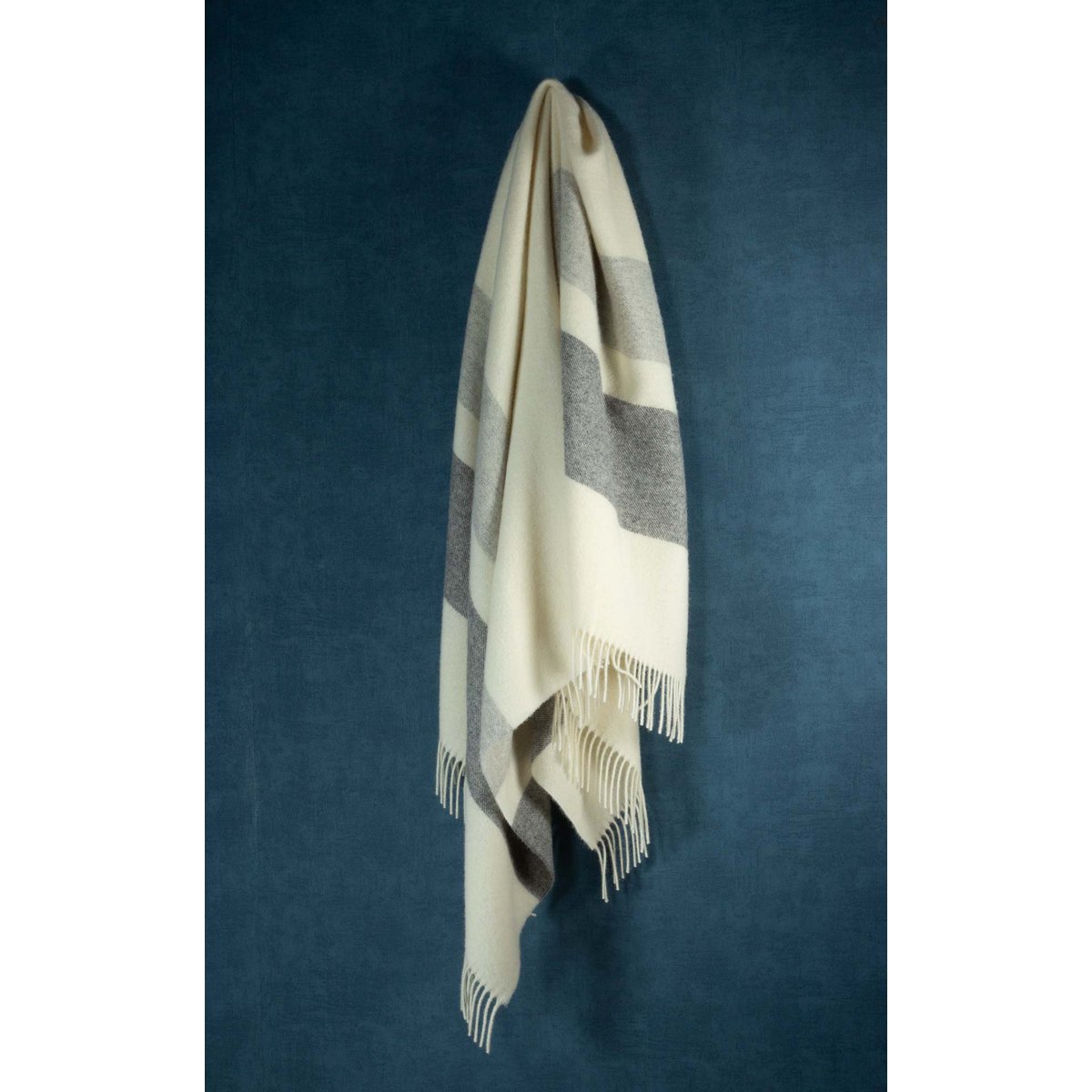 Wollen deken AGATHA grijs MoST Blankets