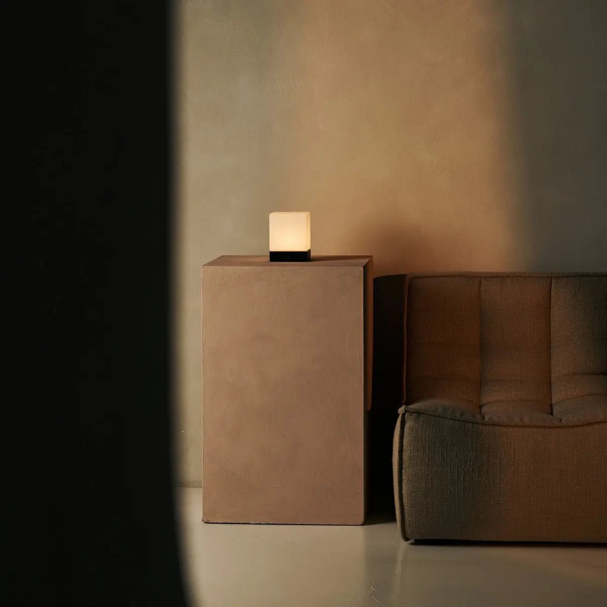 yce zwarte snoerloze houten lamp, tavellio amsterdam Tavellio - Amsterdam