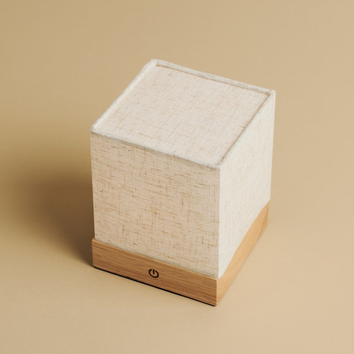 Zano lichtbruine draadloze lamp met hout en linnen - stemmingsverlichting, LED -tafellamp met batterij Tavellio - Amsterdam