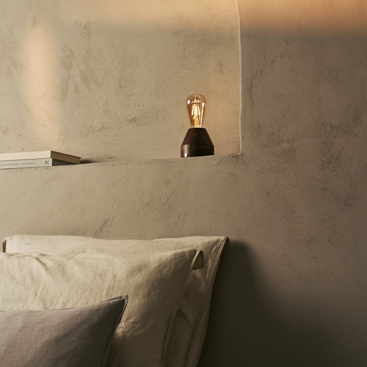 ZAVI WALNAUT Oplaadbare LED-tafellamp-Draadloos, dimpelbare, 100-uur batterij Tavellio - Amsterdam