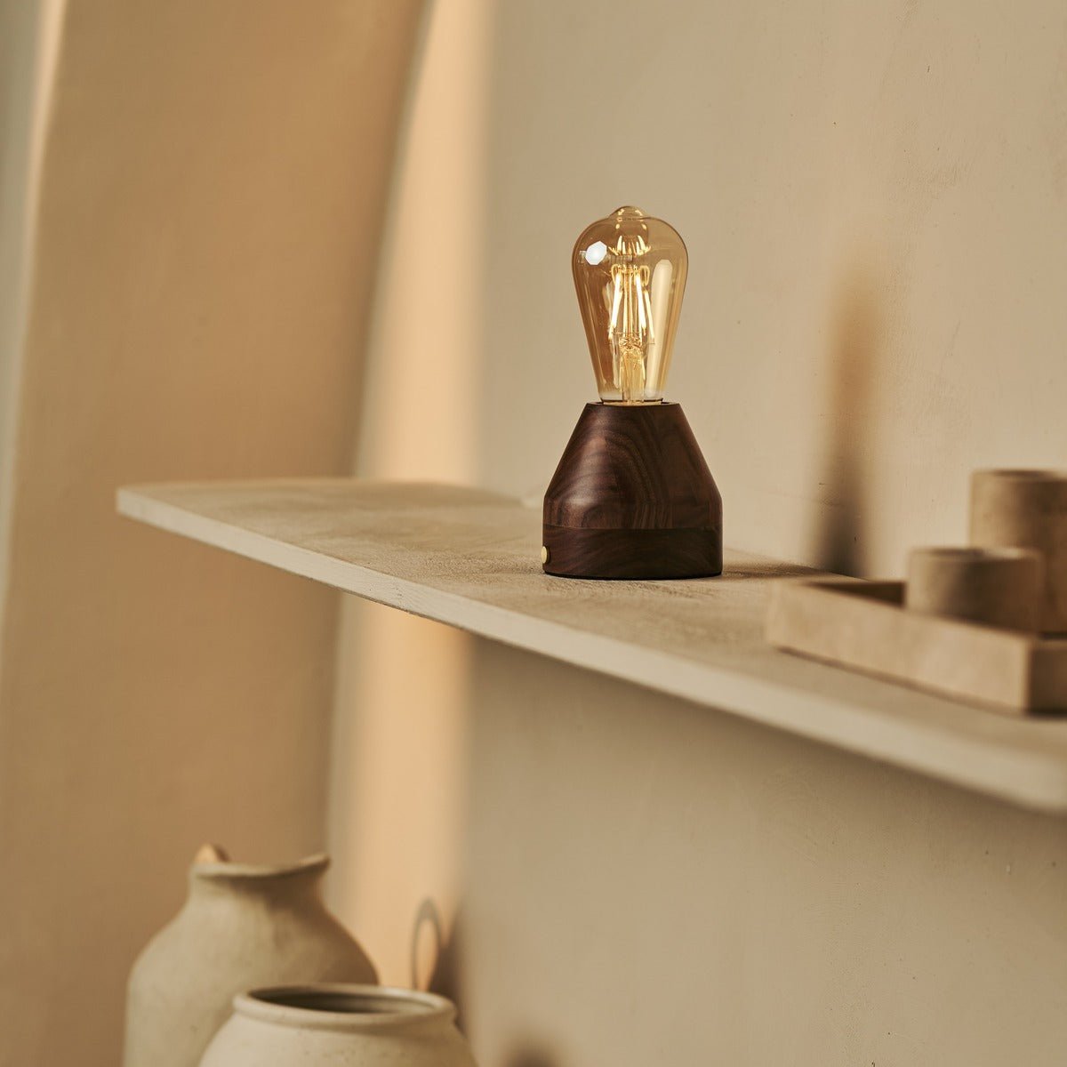 ZAVI WALNAUT Oplaadbare LED-tafellamp-Draadloos, dimpelbare, 100-uur batterij Tavellio - Amsterdam