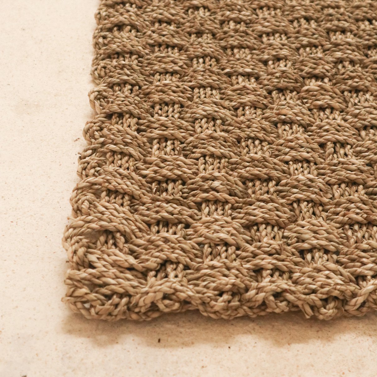 Zeegras vloerkleed 72x45 cm Handgeweven van natuurlijke vezels NIRAMA rechthoekig deurmattapijt Soeji