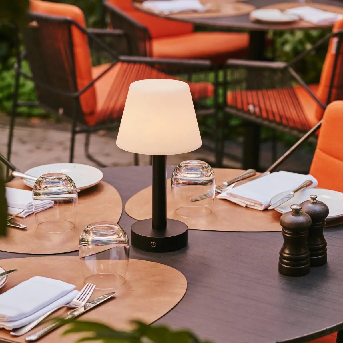 Zoë Zwarte Houten Oplaadbare Tafellamp | Dimbaar en draagbaar | Batterijduur van 80 uur Tavellio - Amsterdam