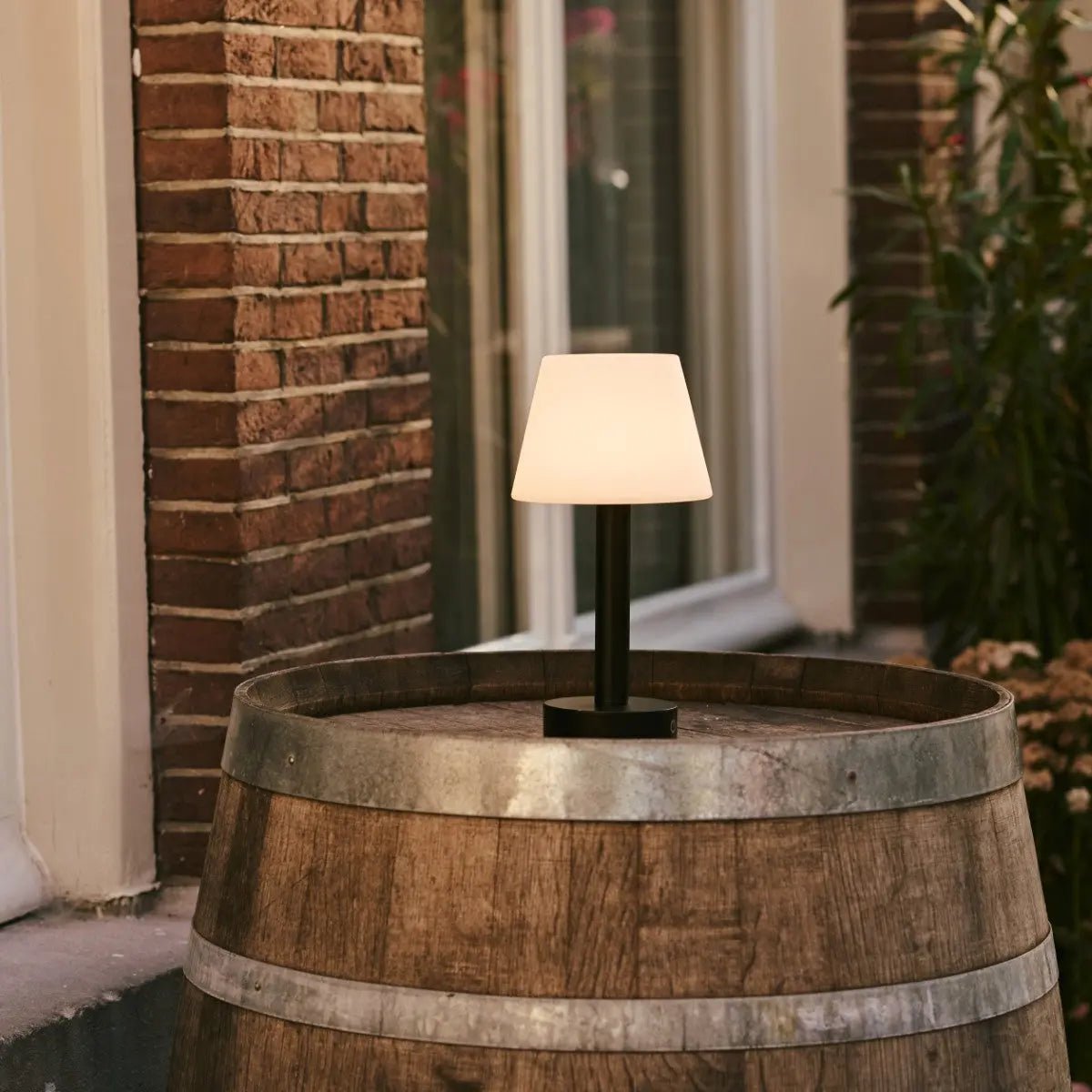 Zoë Zwarte Houten Oplaadbare Tafellamp | Dimbaar en draagbaar | Batterijduur van 80 uur Tavellio - Amsterdam