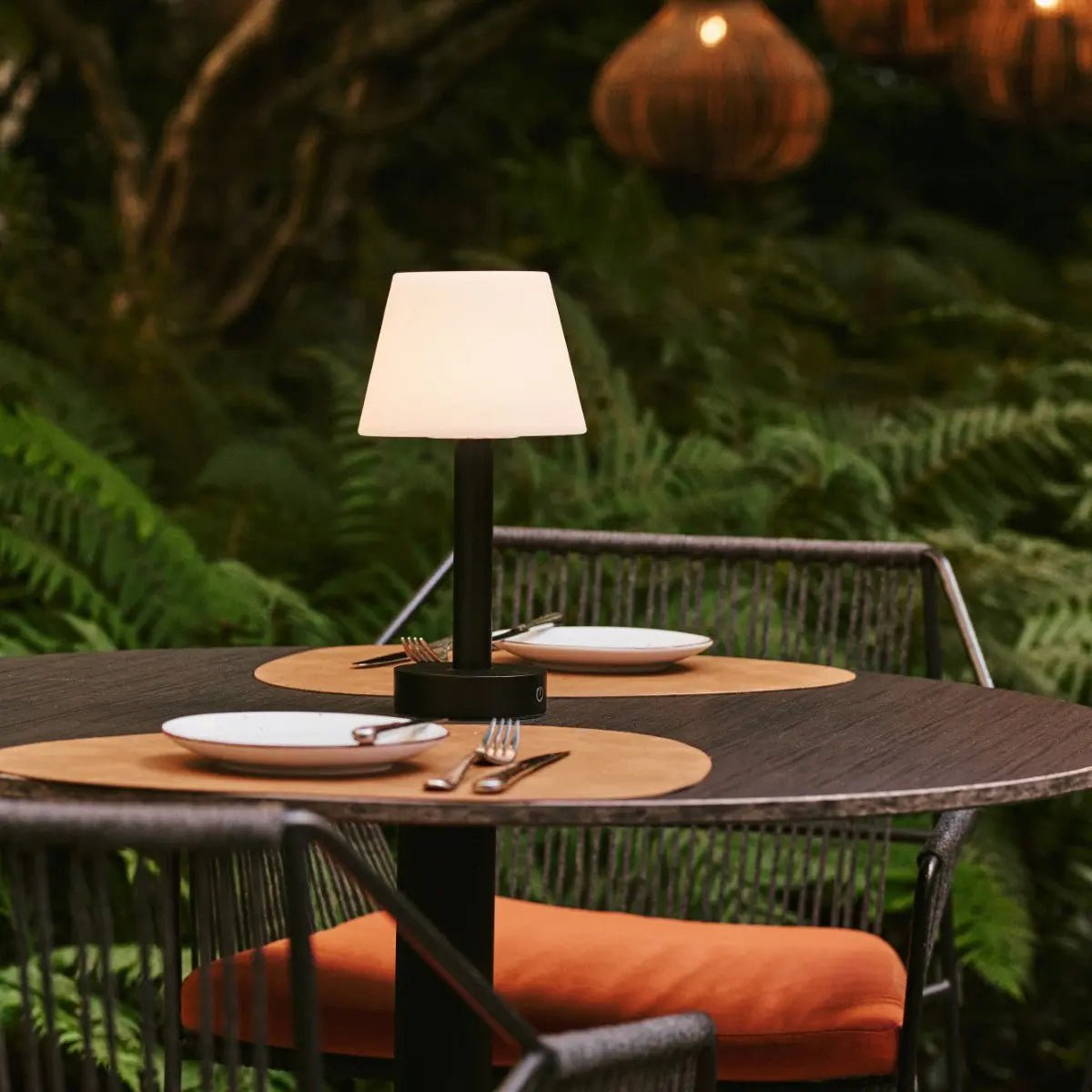 Zoë Zwarte Houten Oplaadbare Tafellamp | Dimbaar en draagbaar | Batterijduur van 80 uur Tavellio - Amsterdam