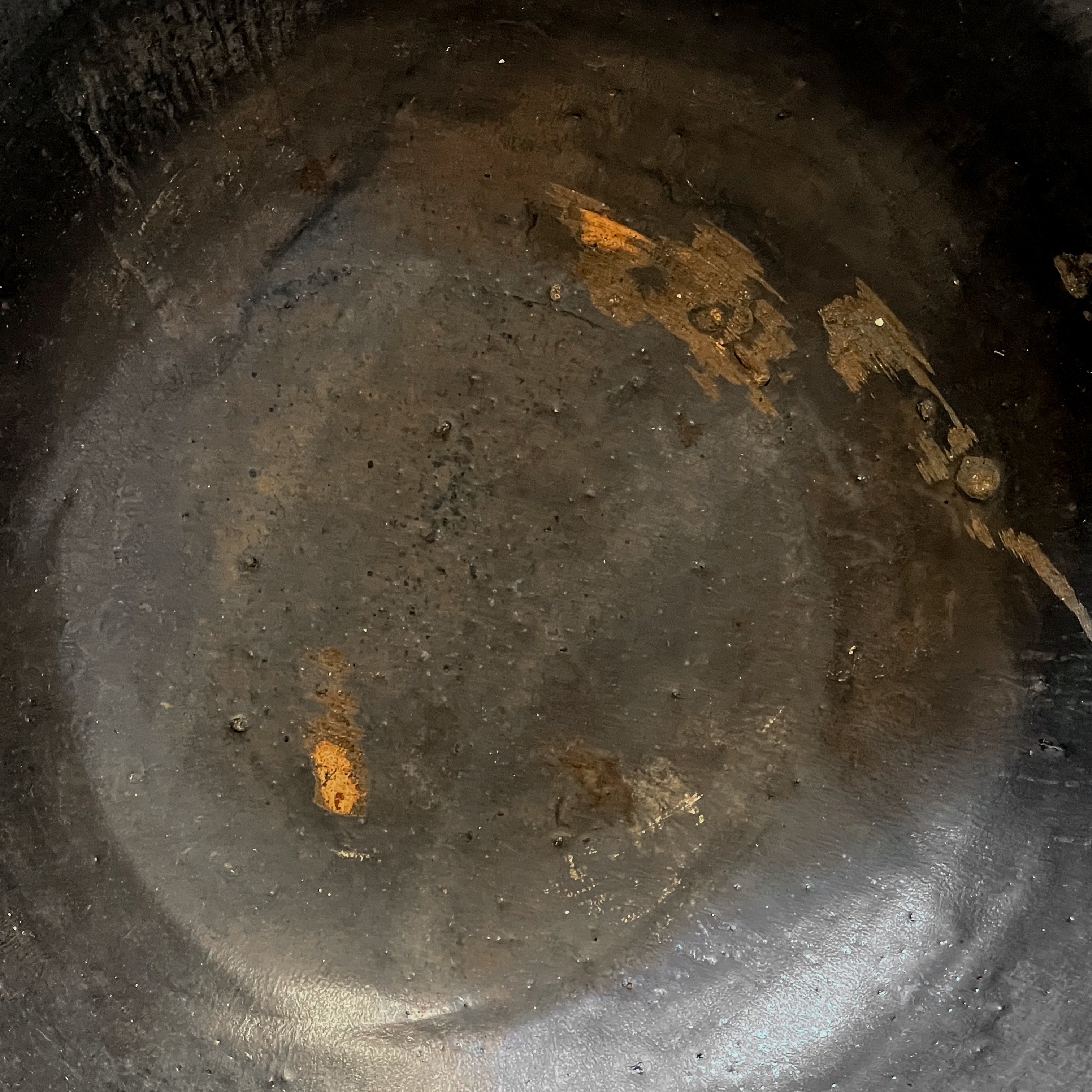 zwarte aardewerken schaal – handgemaakt – pre-loved Noii HOME