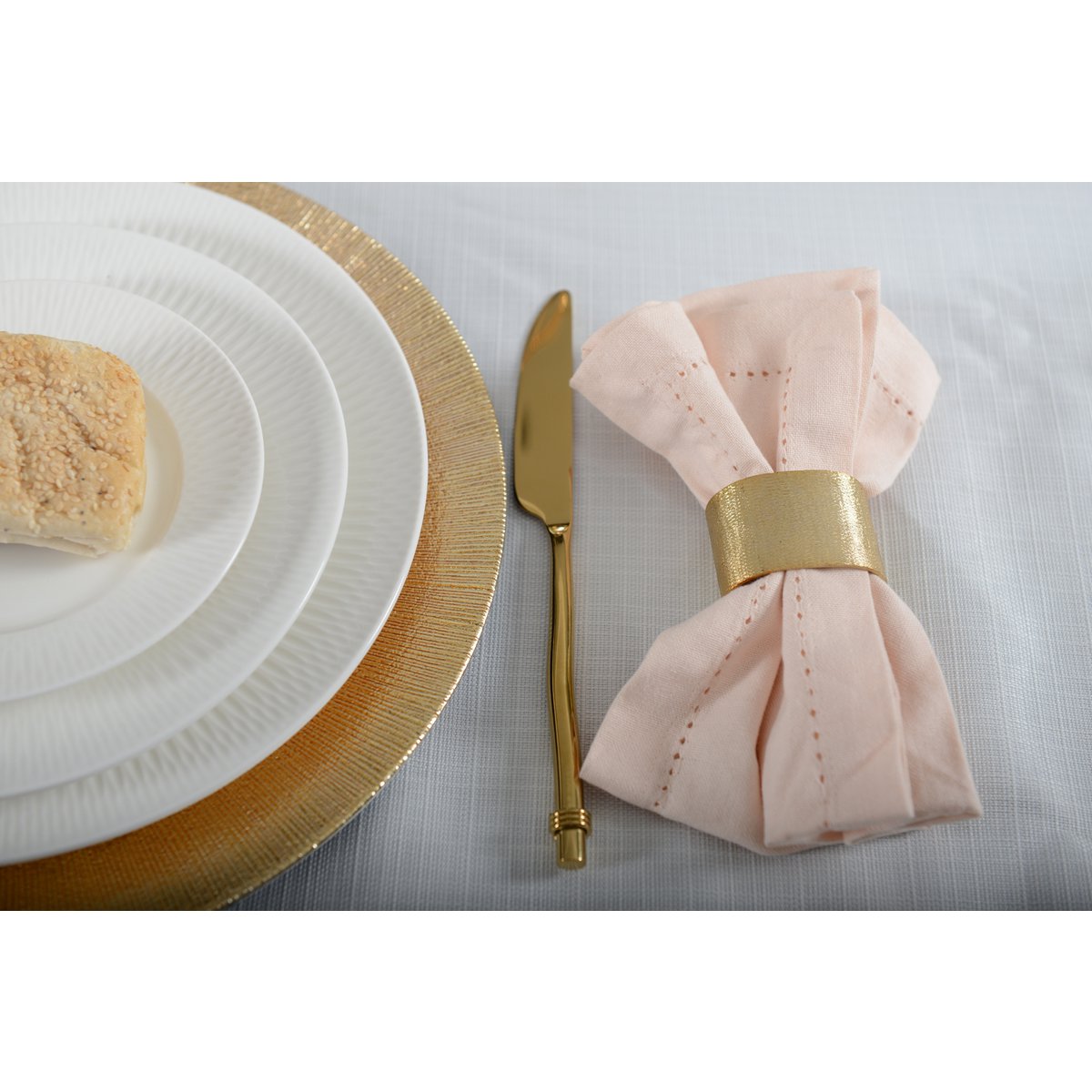 GOLDEN OVAL NAPKIN RING - SET OF 4