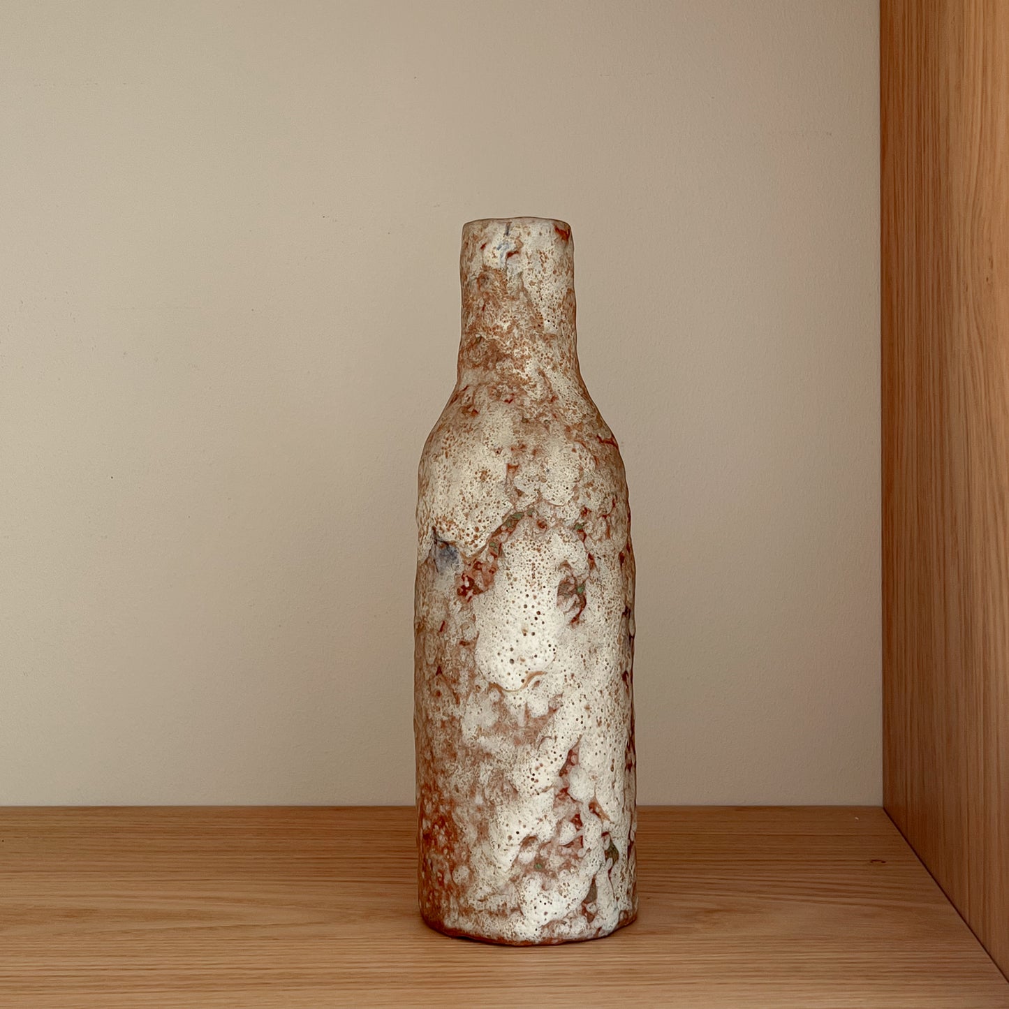 pre-loved - vase texture