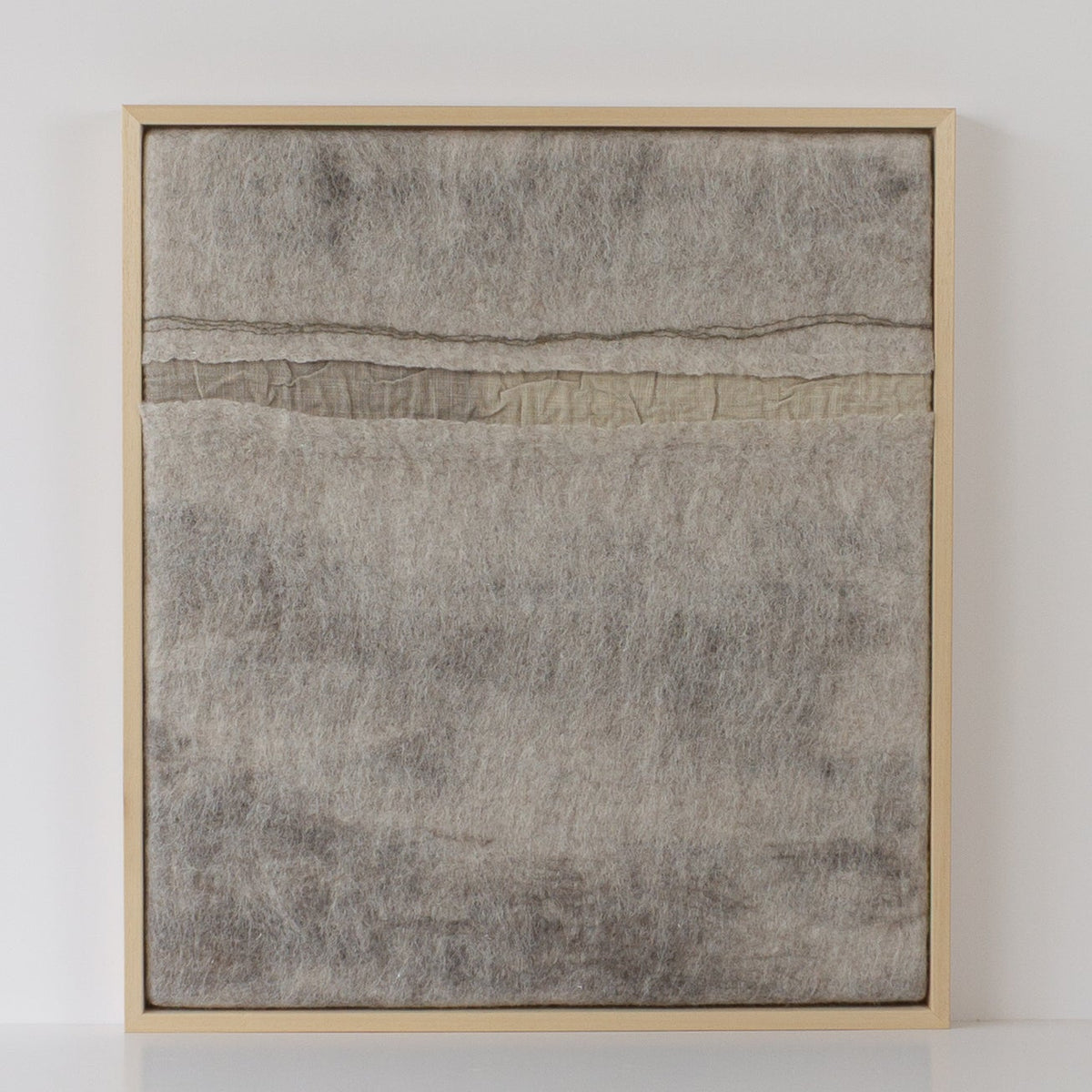 Imperfectus XVI – vilten wandkunst | Vilt & Vlow | 43 × 48 cm