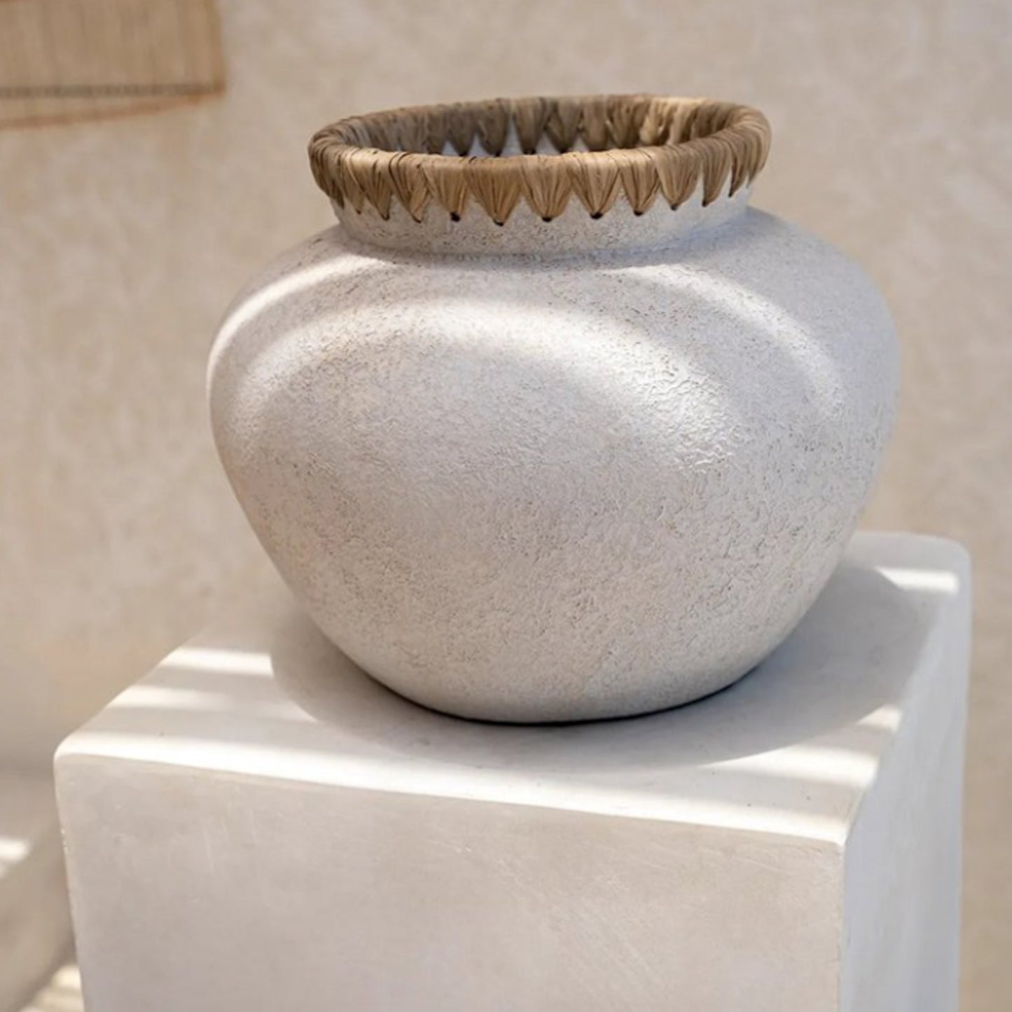 The Styly Vase - Concrete Natural - M