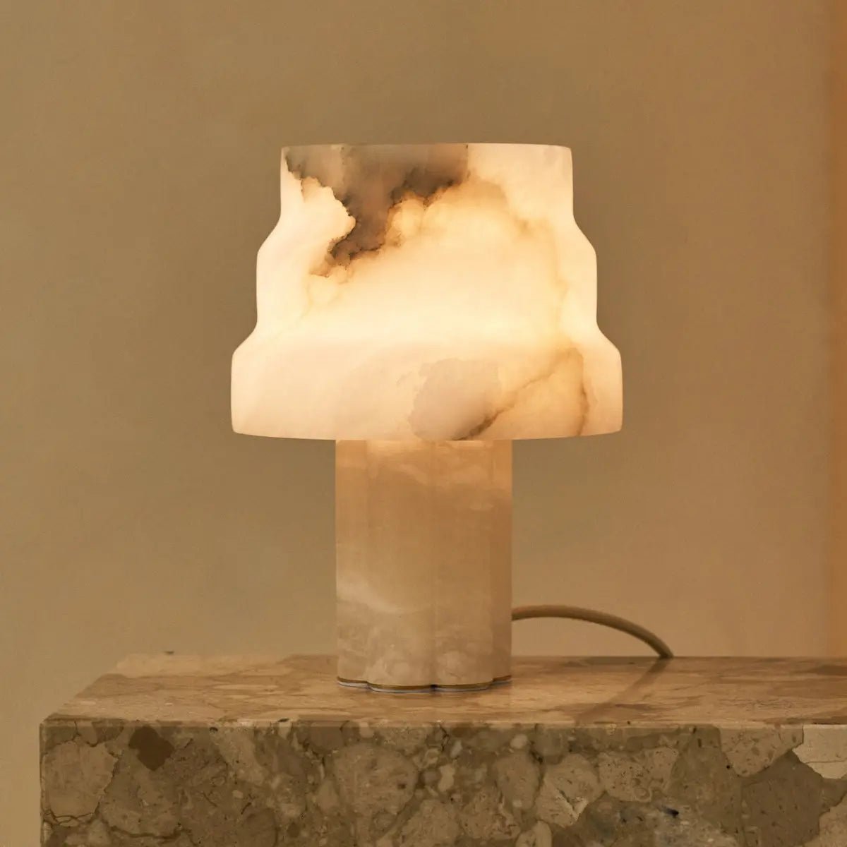 Alessandra Albasten Lamp | Elegante moderne verlichting voor interieurs Tavellio - Amsterdam