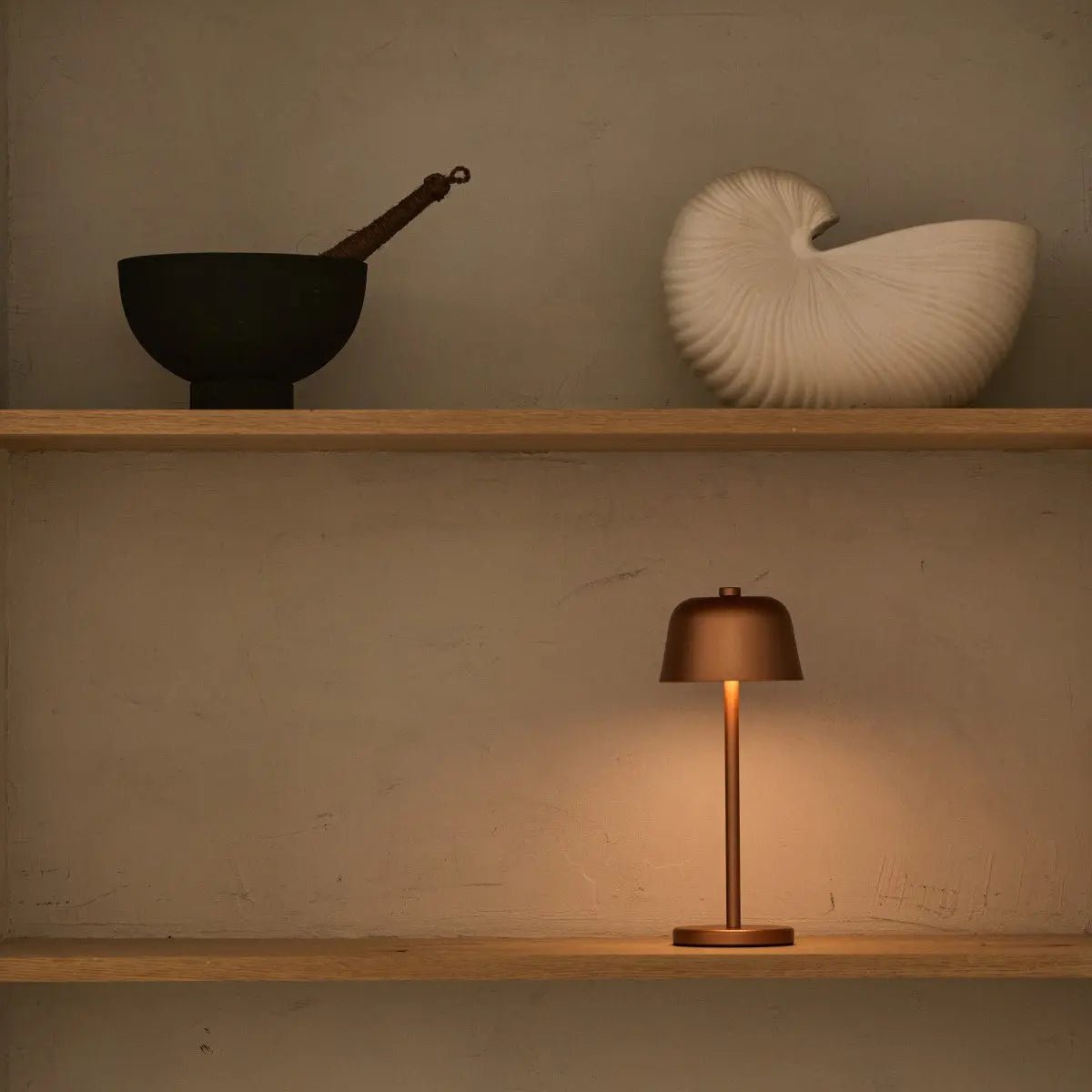 Anton Koperen Oplaadbare Tafellamp | Stijlvolle en draadloze verlichting Tavellio - Amsterdam