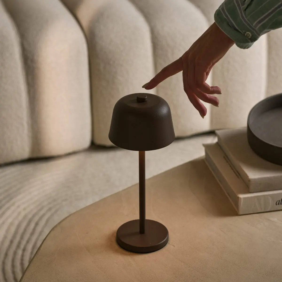 Anton Mokka Bruin Oplaadbare Tafellamp | Strakke en draadloze verlichting Tavellio - Amsterdam