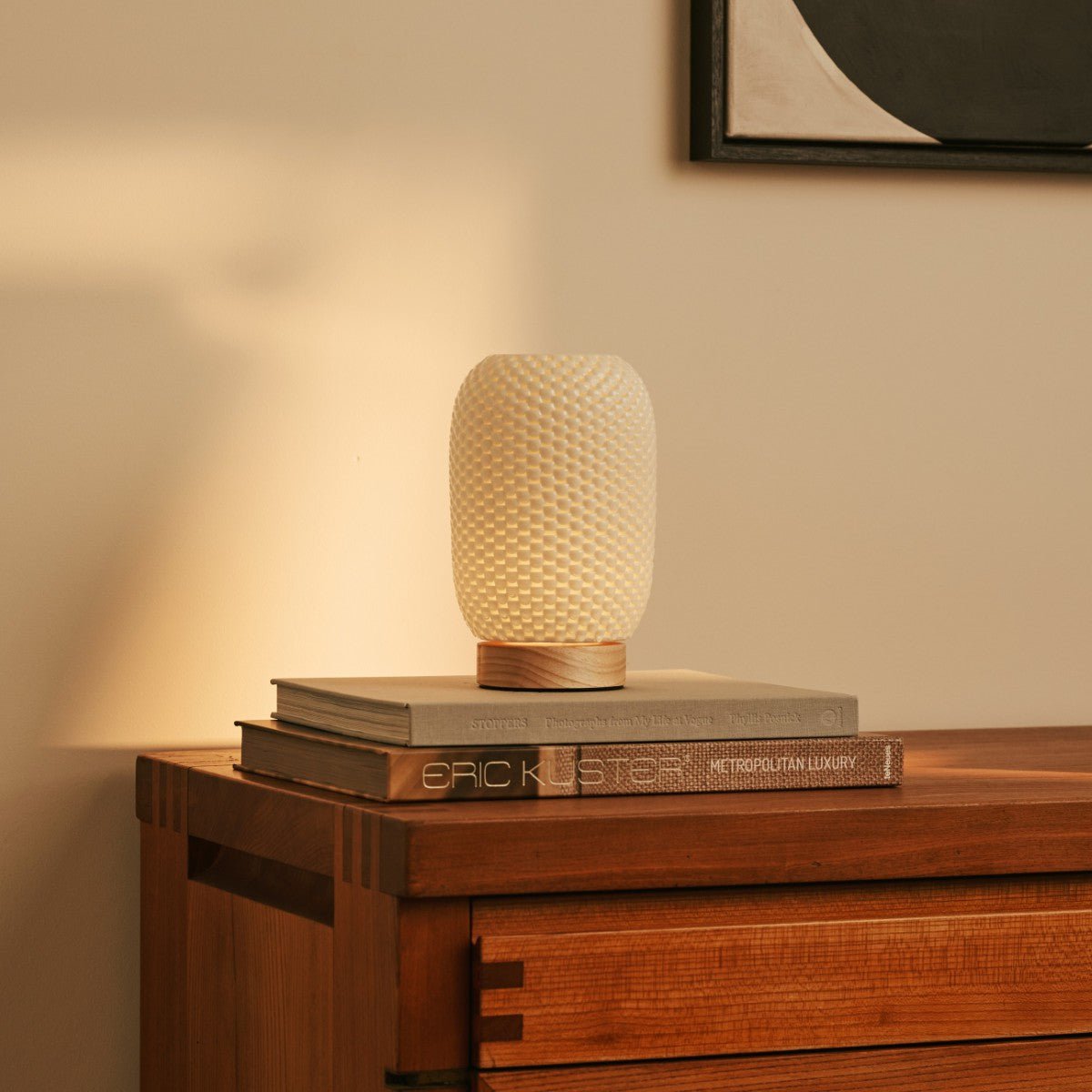 Aurora lichtbruine draadloze tafellamp in 3D-geprinte porselein-oplaadbaar, dimbaar en tot 100 uur licht Tavellio - Amsterdam