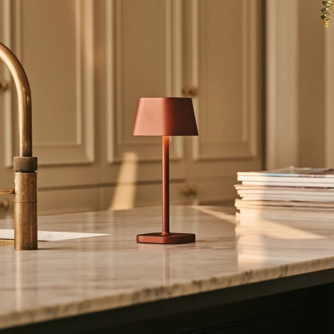 Ava Bronzen Oplaadbare Tafellamp | Stijlvol, draadloos en dimbaar Tavellio - Amsterdam