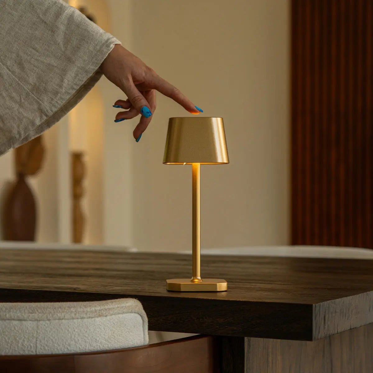 Ava Goud Oplaadbare Tafellamp | Draadloos, dimbaar en stijlvol Tavellio - Amsterdam