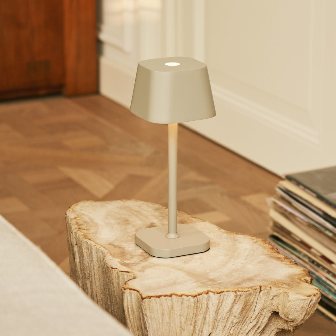 Ava Shadow Gray - Oplaadbare tafellamp | Stijlvol, draadloos en dimbaar Tavellio - Amsterdam