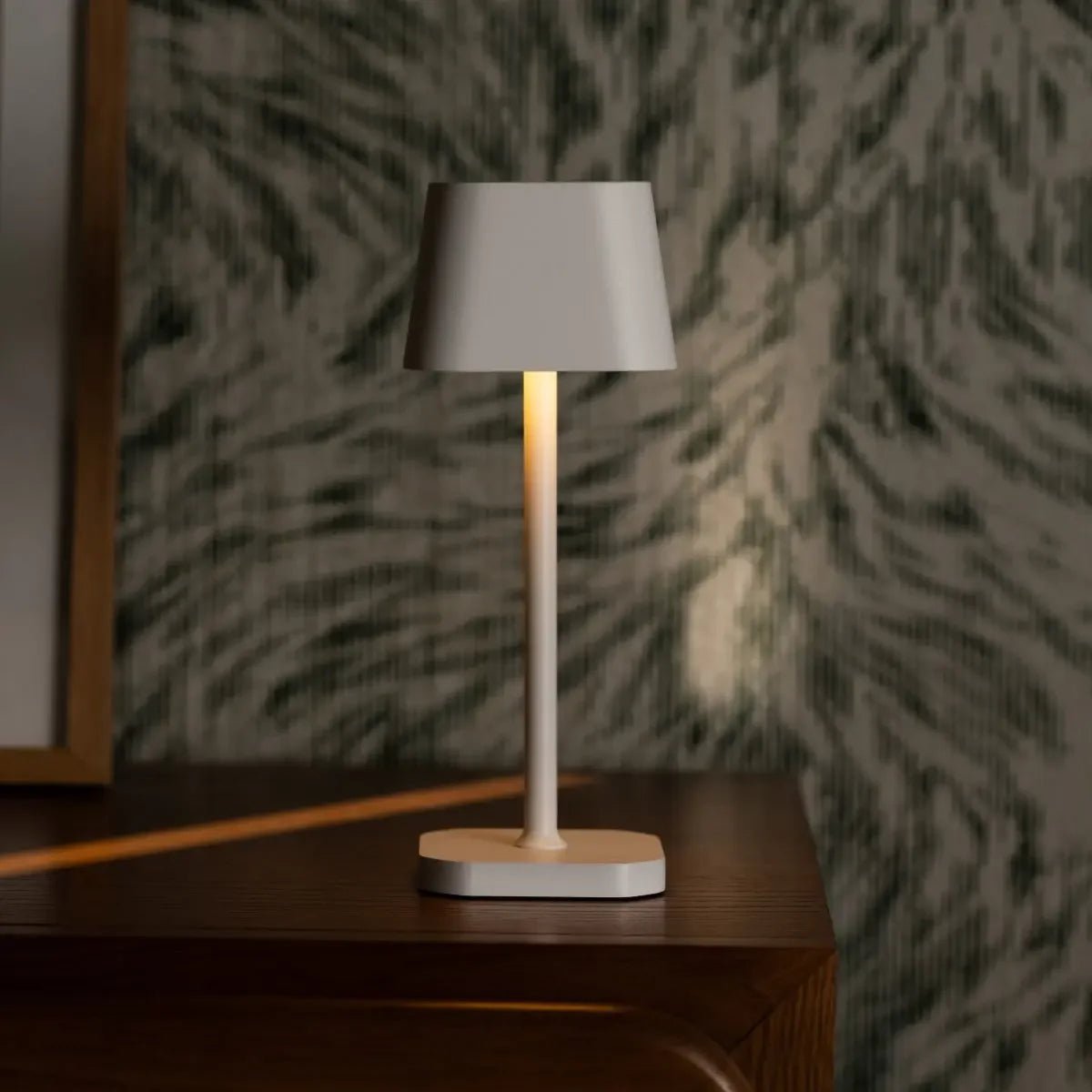Ava Witte Oplaadbare Tafellamp | Stijlvolle, draadloze en dimbare verlichting Tavellio - Amsterdam