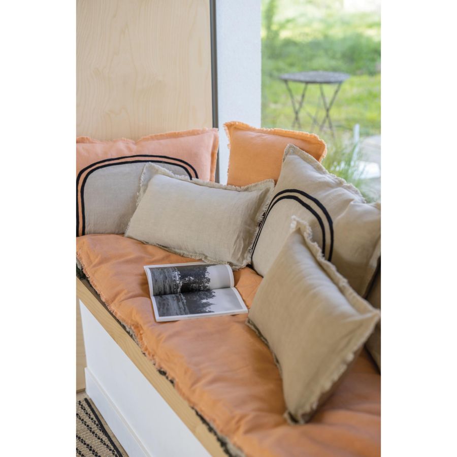 Beige kussen Laly Lin 30 × 50 cm VIVARAISE