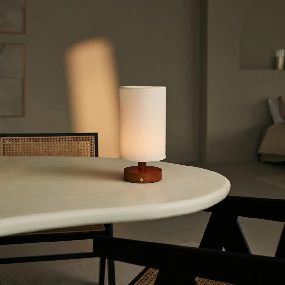 Ben Kastanjebruine houten tafellamp – Oplaadbaar, dimbaar, USB-C-voeding Tavellio - Amsterdam