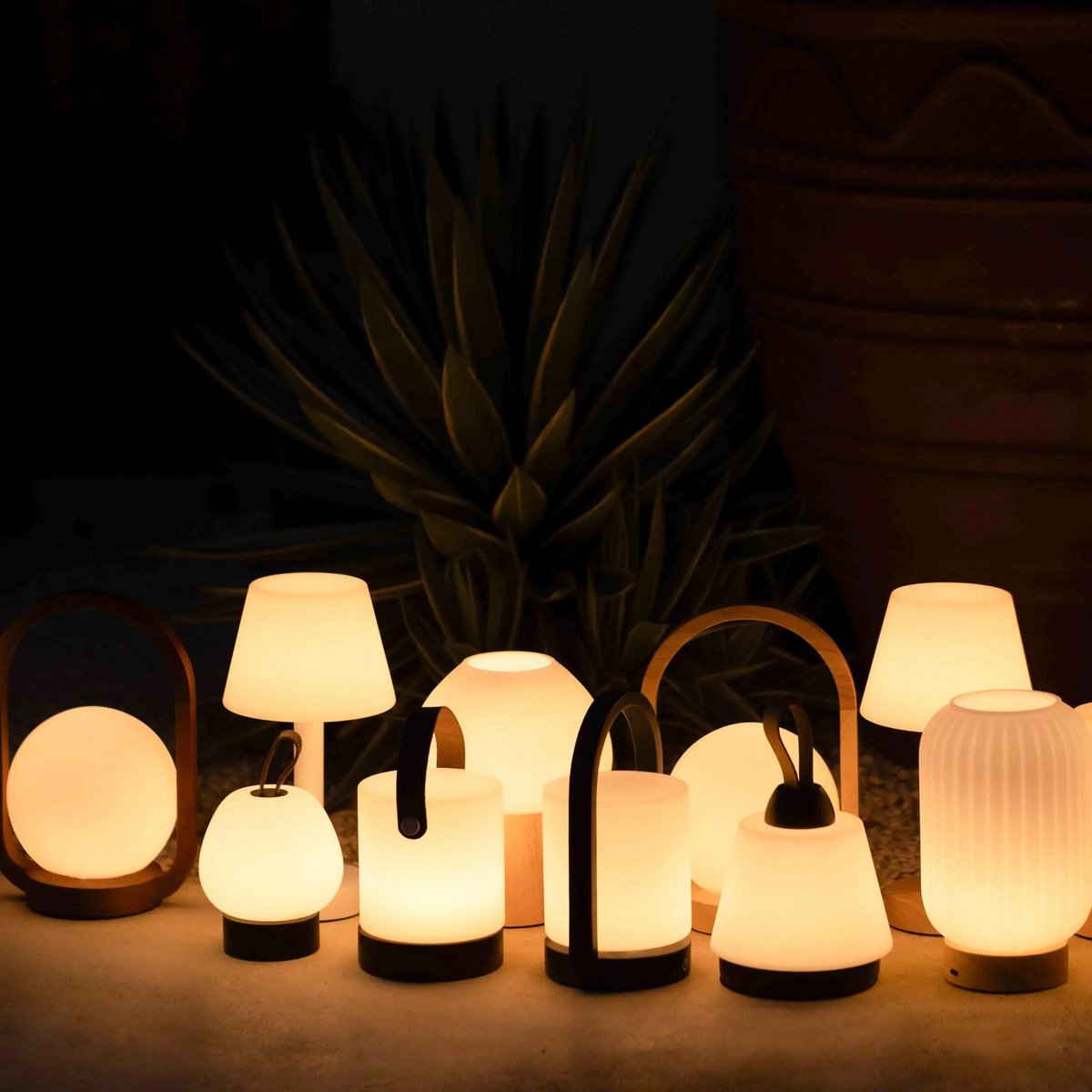 Ben lichtbruine houten donkerbruine tafellamp-oplaadbaar, dimbaar, USB-C aangedreven Tavellio - Amsterdam