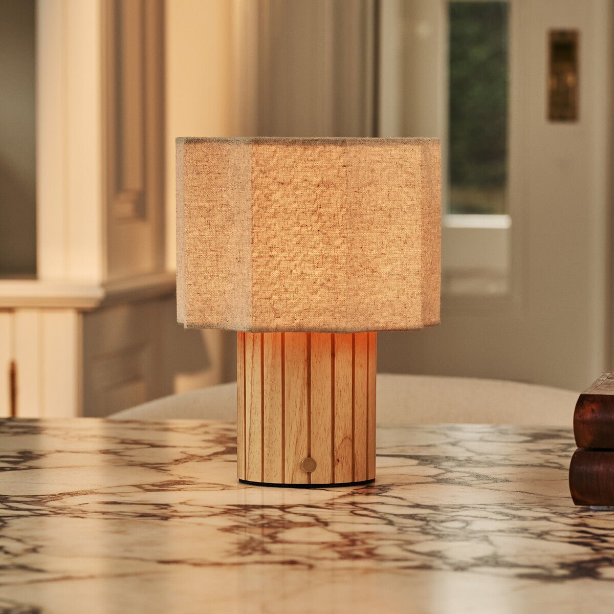 Channa Lichtbruine Oplaadbare Tafellamp | Linnenmix, stijlvol en functioneel Tavellio - Amsterdam