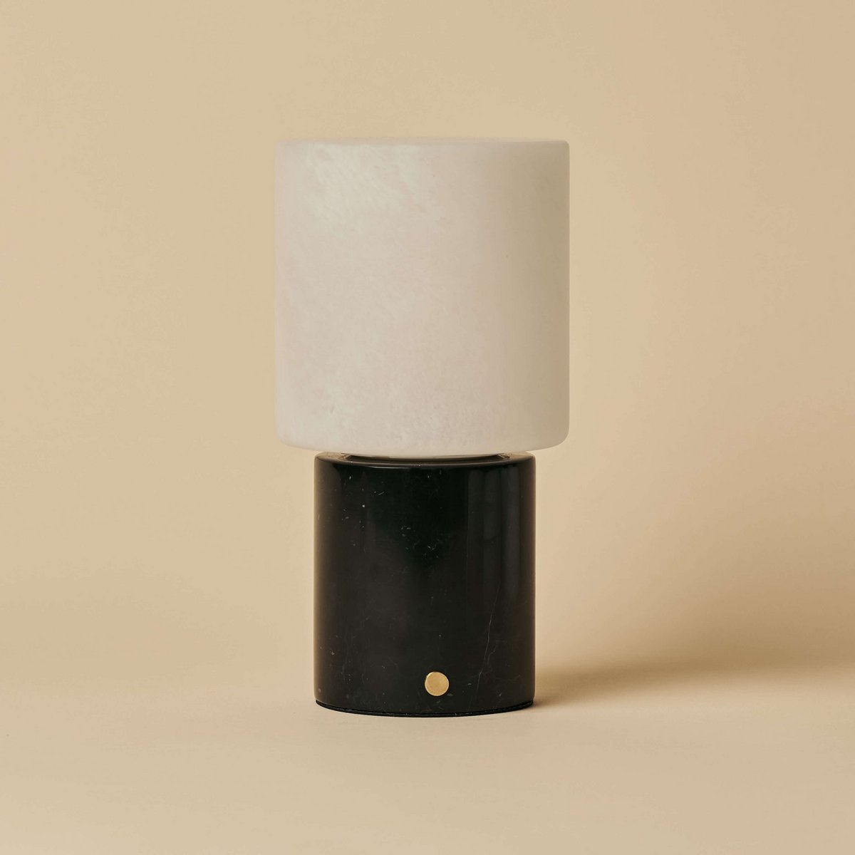 Cuyp Black / Nero Marquina - Marmeren oplaadbare tafellamp - Draadloos, USB -oplaadbaar en tot 100 looptijd Tavellio - Amsterdam