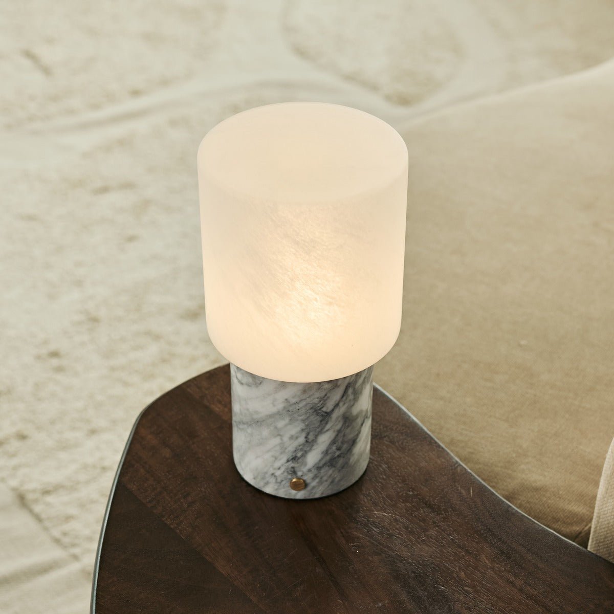 Cuyp White / Bianco Statuarietto - Marmeren oplaadbare tafellamp - draadloos, USB oplaadbaar en tot 100 uur runtime Tavellio - Amsterdam