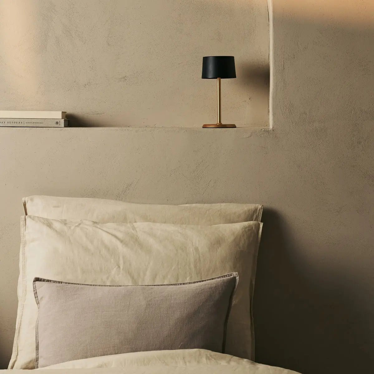 David Black & Gold oplaadbare tafellamp 2 op 1 met verstelbare hoogte - dimbaar en draadloos met 120 uur batterij Tavellio - Amsterdam